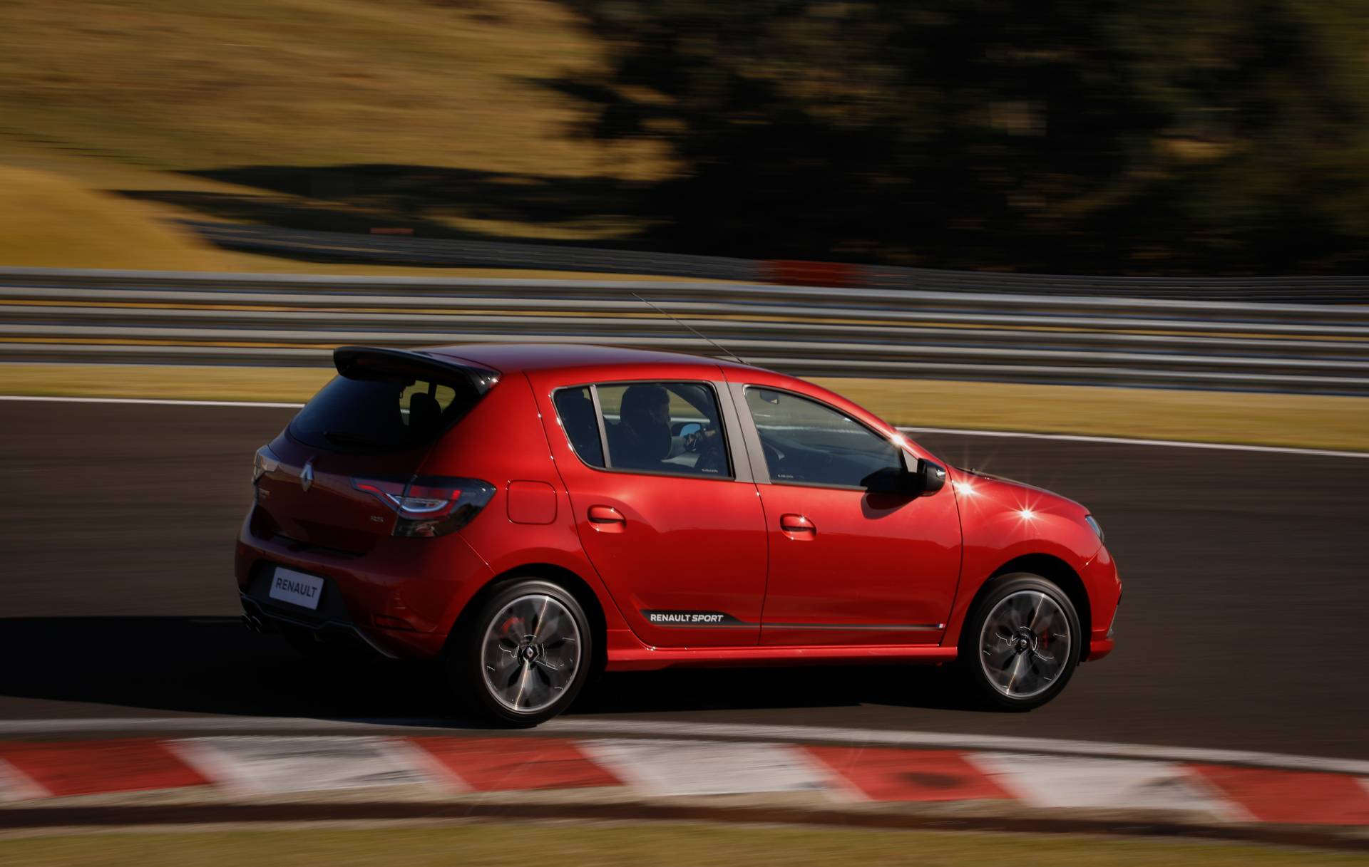 2020 Renault Sandero RS Revealed, Remains A South America-Only Affair