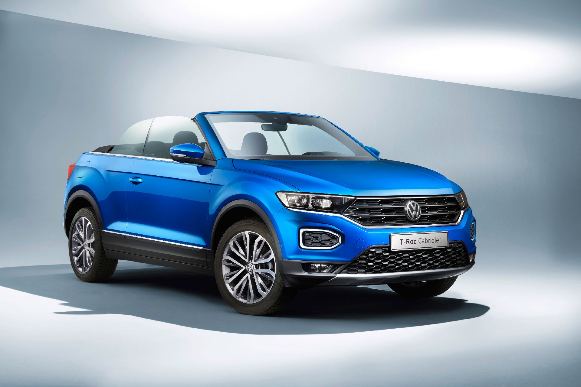 Volkswagen T-Roc Cabriolet Is A Crossover For Droptop Lovers