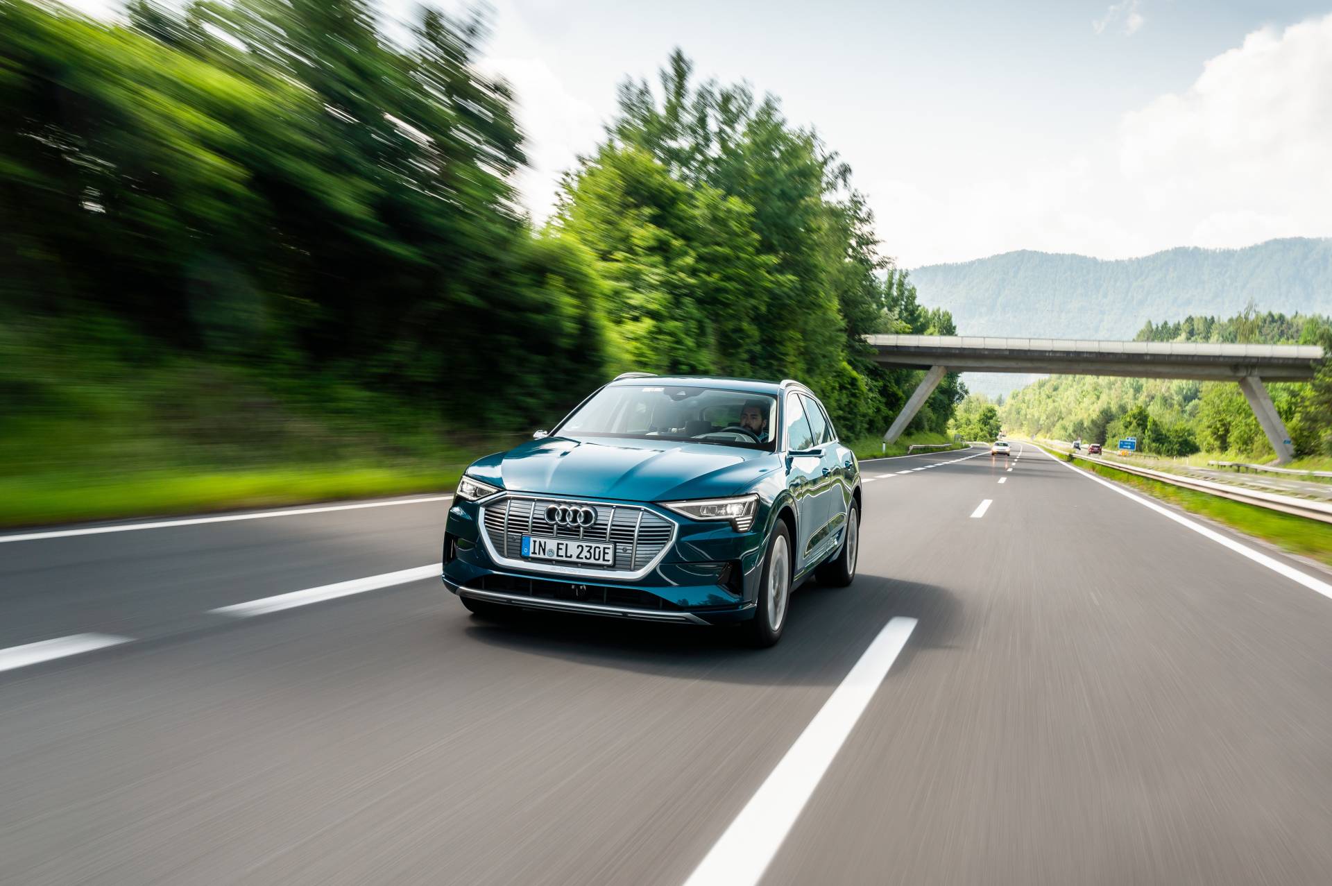 Audi E-Tron Fleet Crosses 10 Countries, Does 1,600 Km In 24 Hours