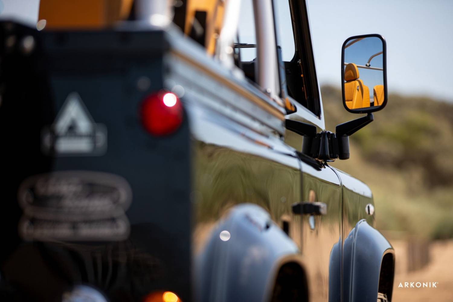 1989 Land Rover Defender 90 “So-Cal” Restomod Is How Someone Spent $170,000