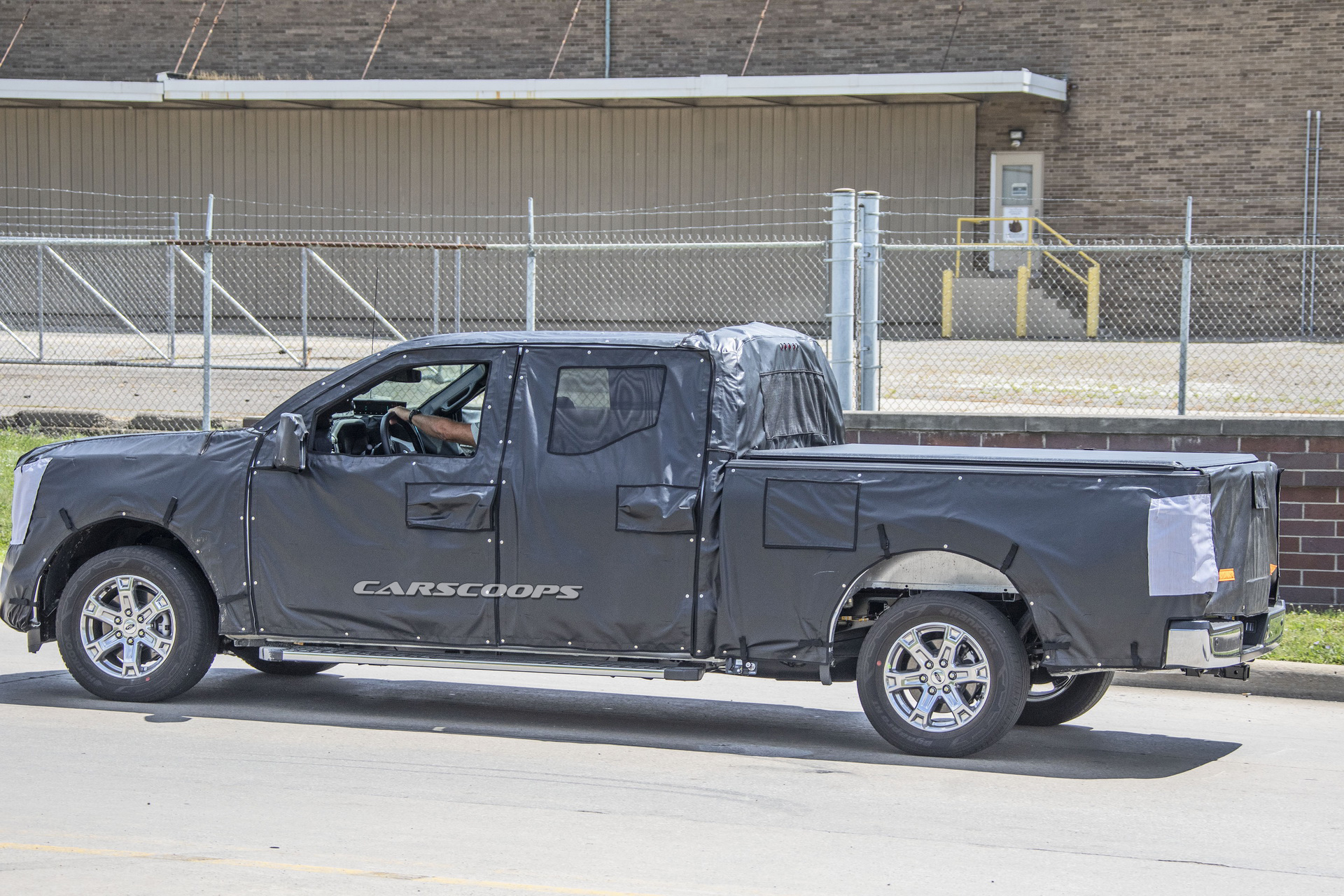 2021 Ford F-150: New Spy Shots Show Next-Gen Truck Wearing An All-Black Suit