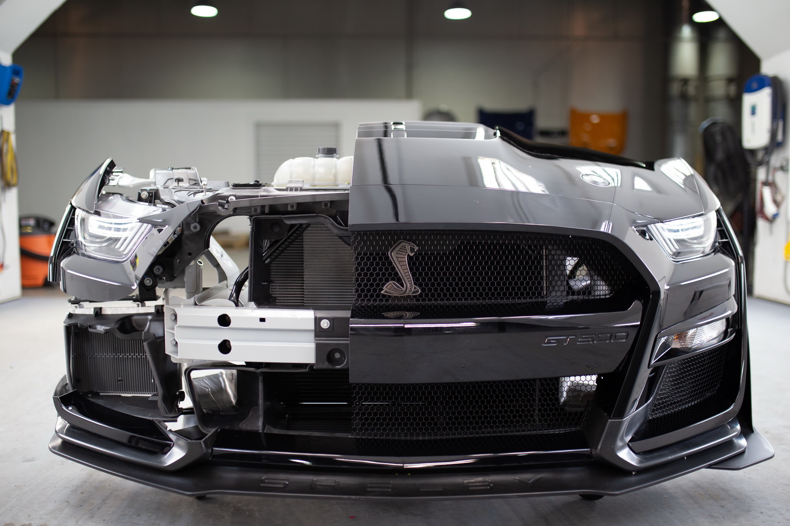 Ford’s 760HP Mustang Shelby GT500 Is Capable Of A 0-100-0 Mph In 10.6 Seconds