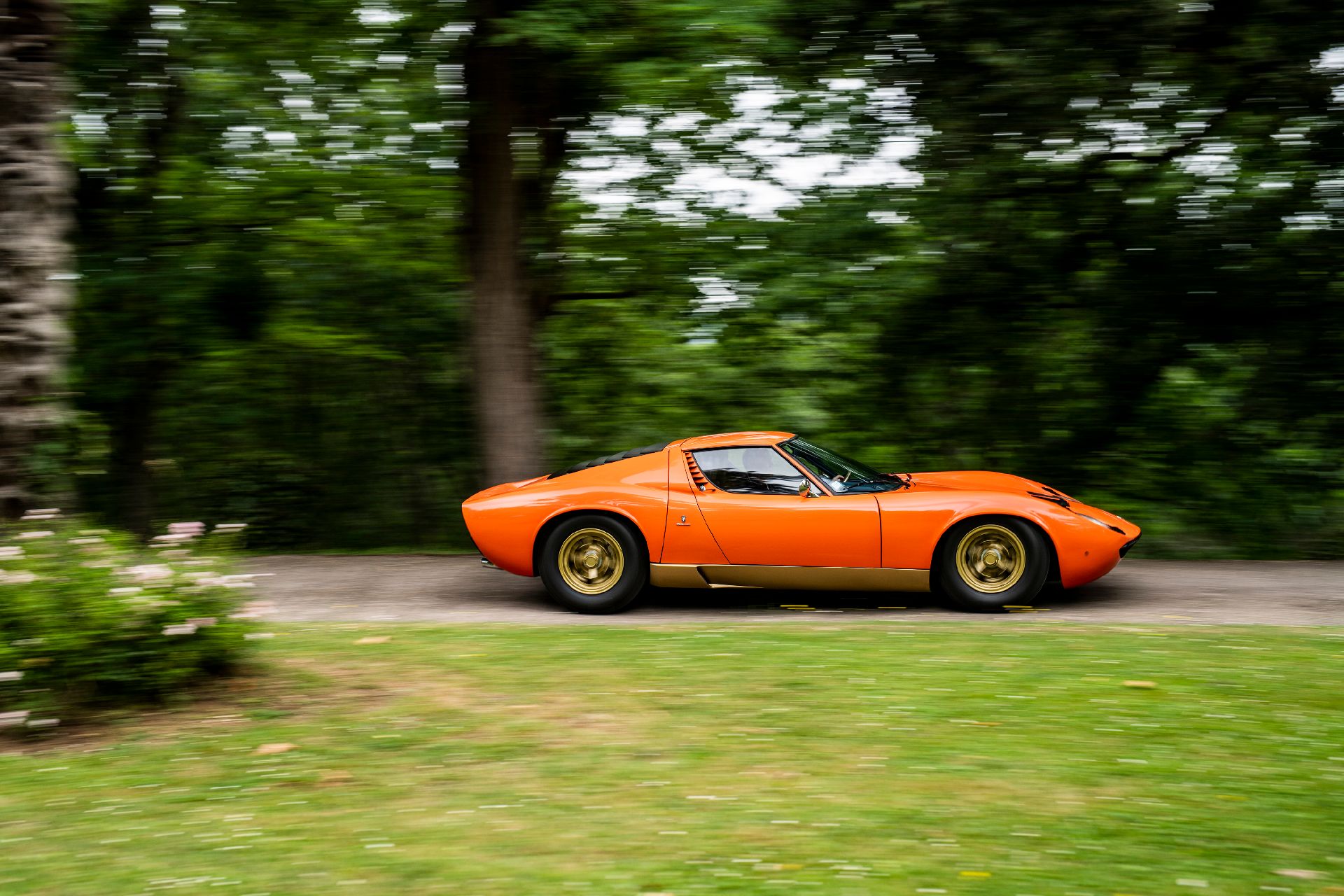 Immaculate 1967 Lamborghini Miura P400 Is A Rare Bull Indeed