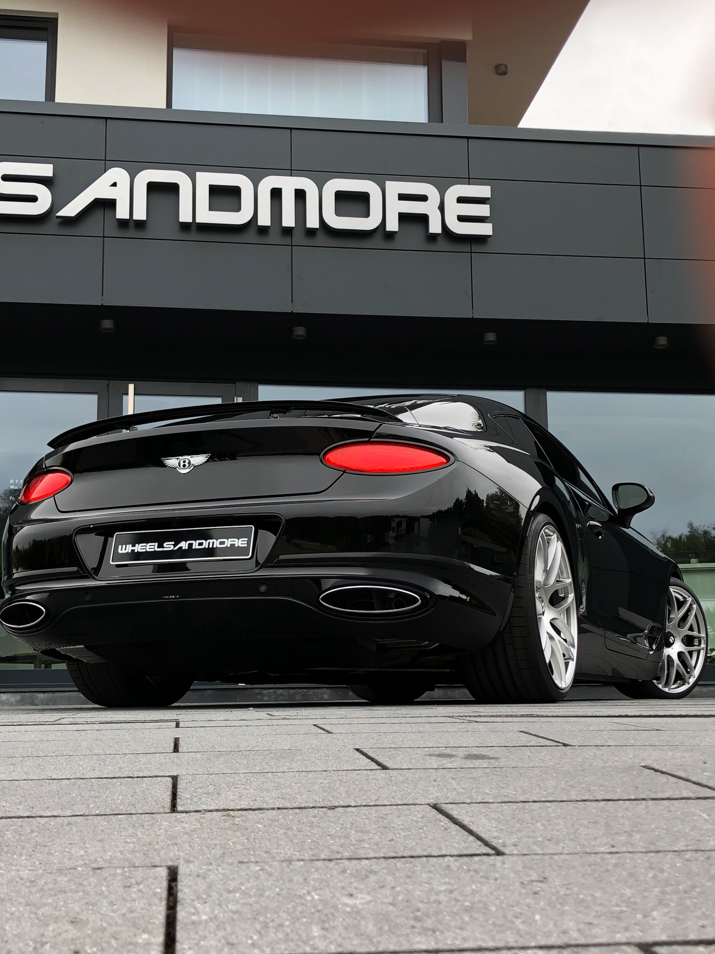 Wheelsandmore Dials New Bentley Continental GT To 784 HP