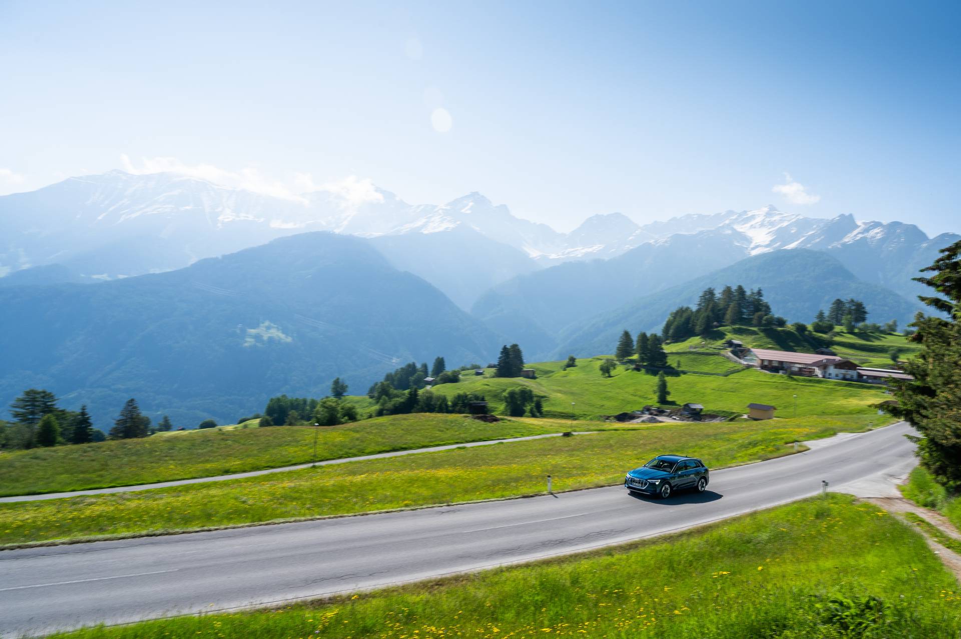 Audi E-Tron Fleet Crosses 10 Countries, Does 1,600 Km In 24 Hours