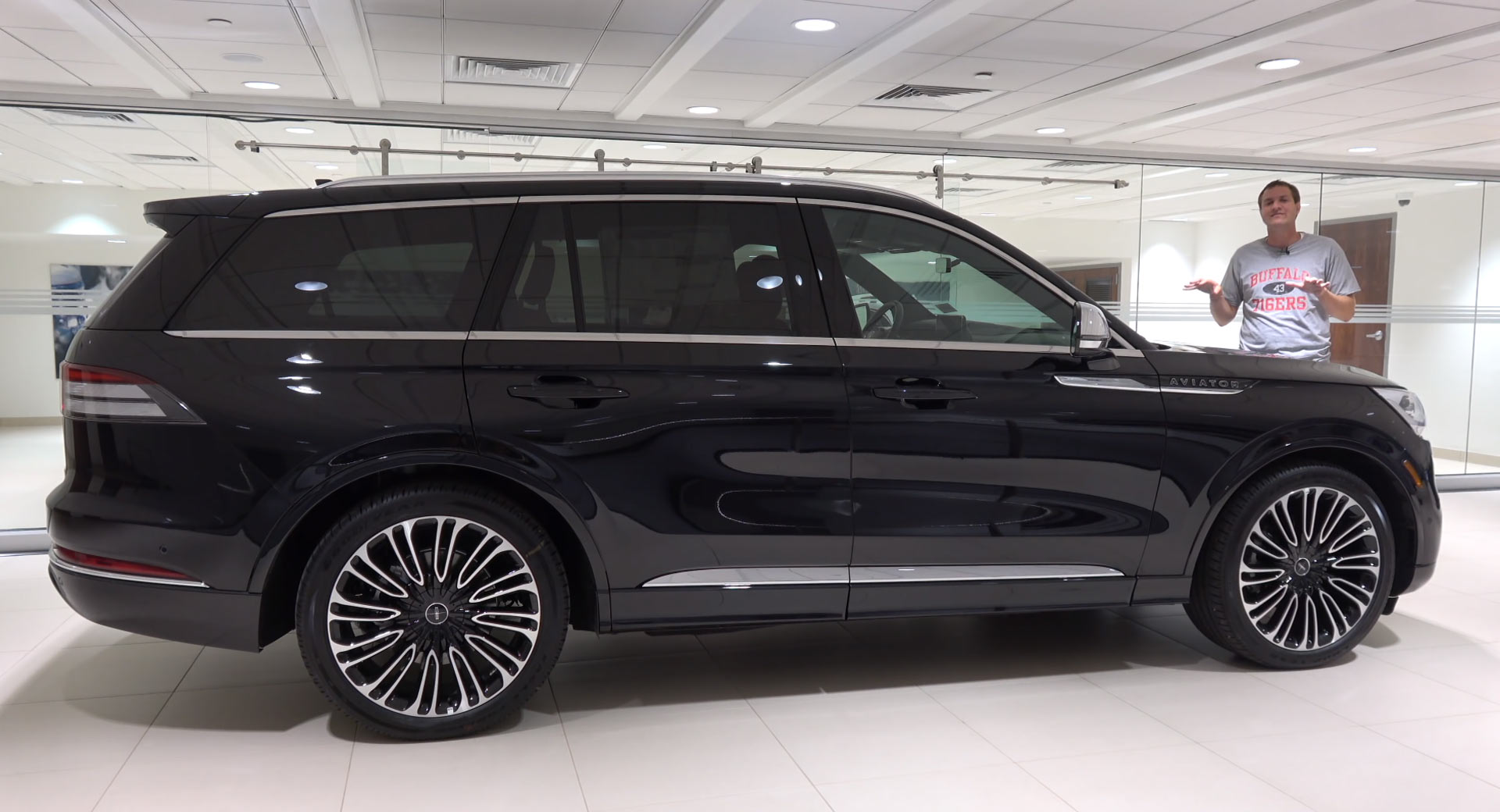The Lincoln Aviator Is A Luxury SUV You Can Be Proud To Own | Carscoops