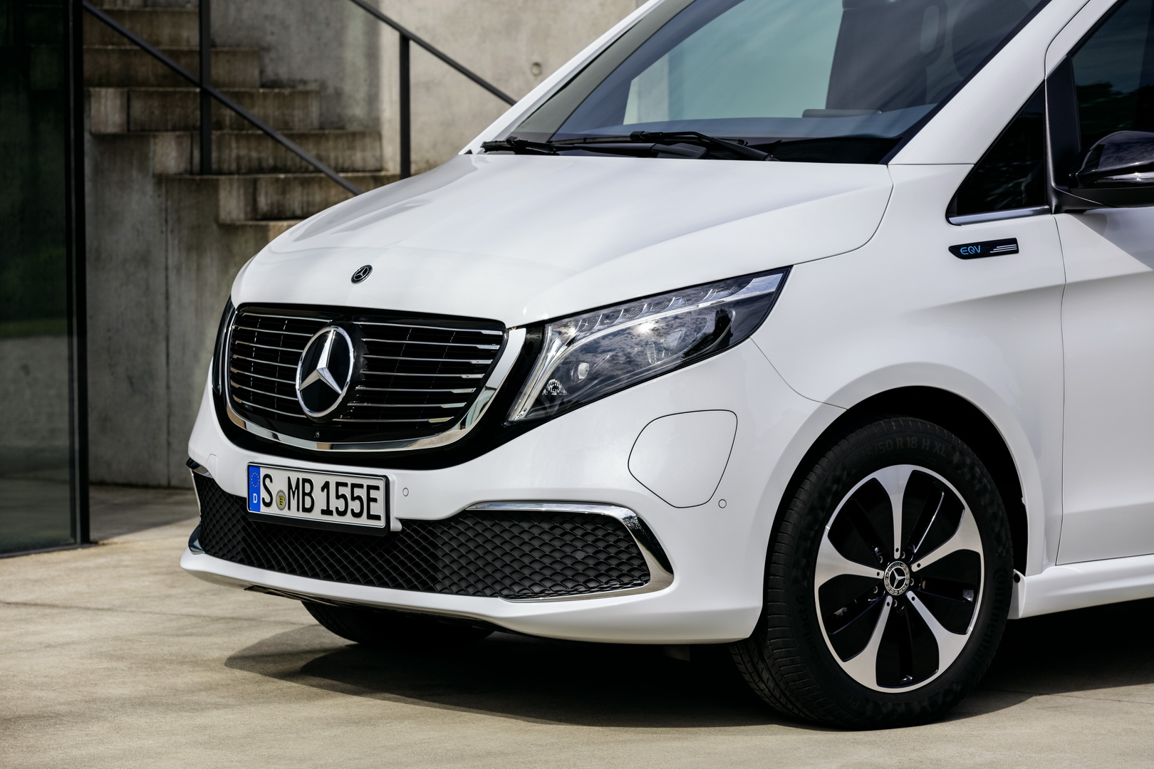 2020 Mercedes-Benz EQV Electric MPV Unveiled With 405 Km Range