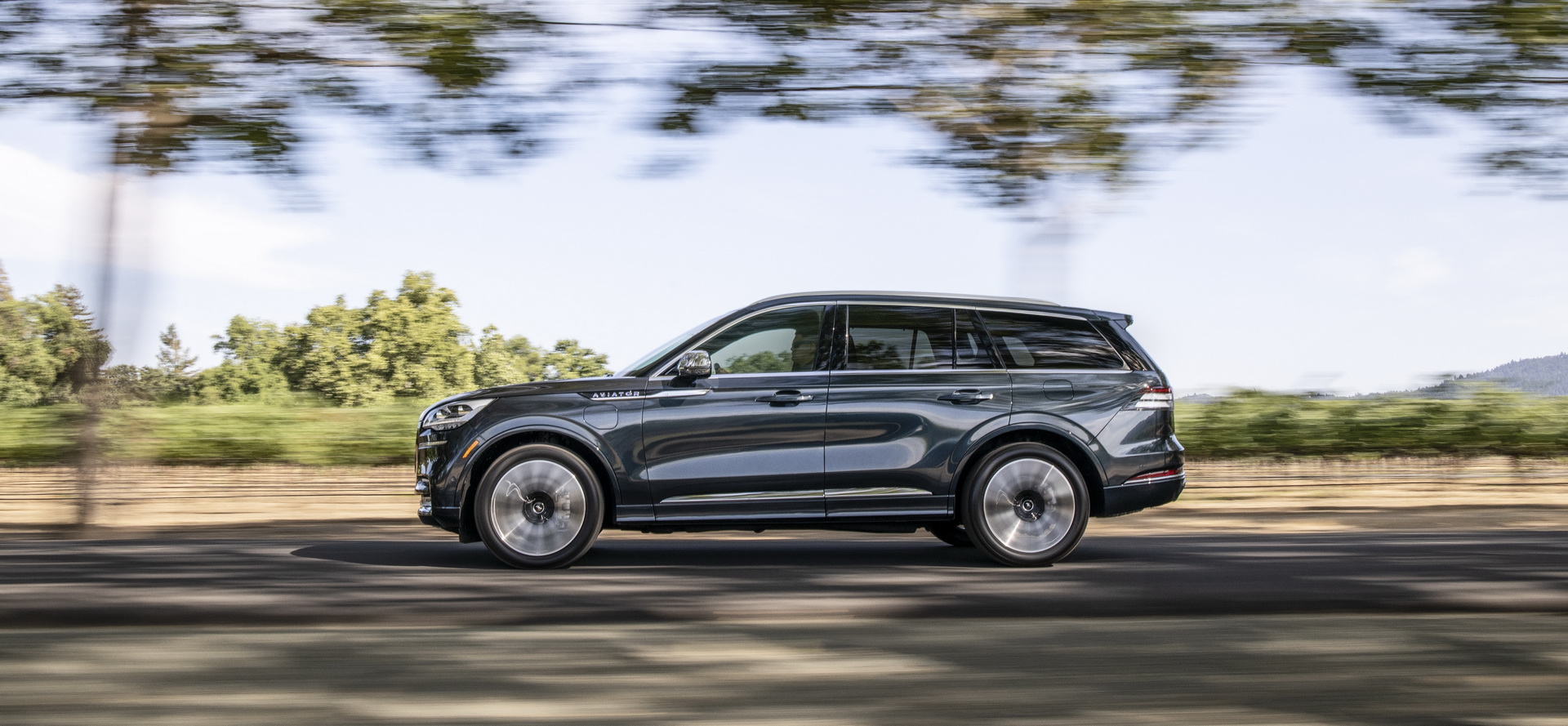 Check Out The 2020 Lincoln Aviator From Every Angle In Huge Photo Gallery