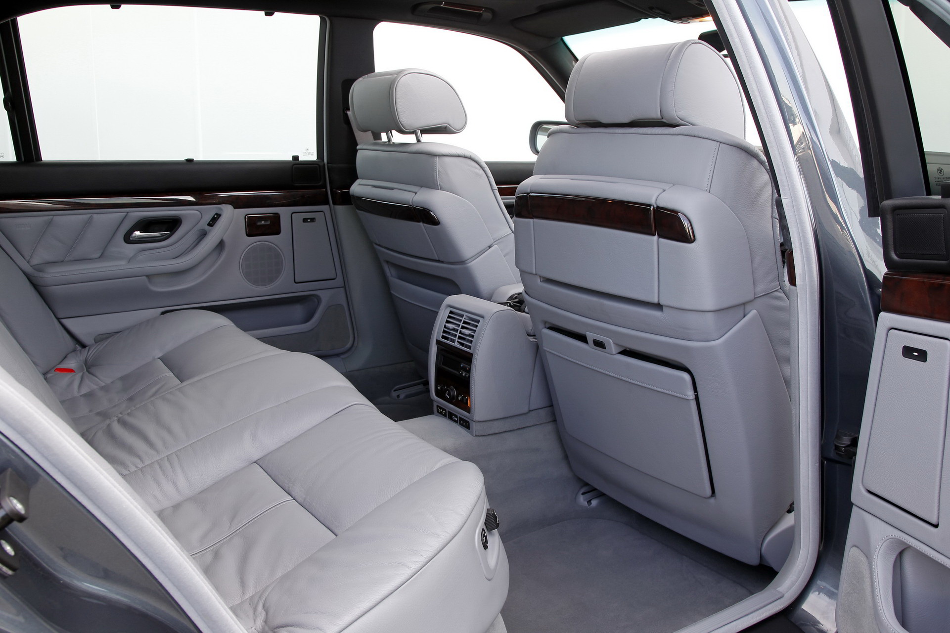 BMW 7-Series: What If The Next Gen Was Inspired By The E38?