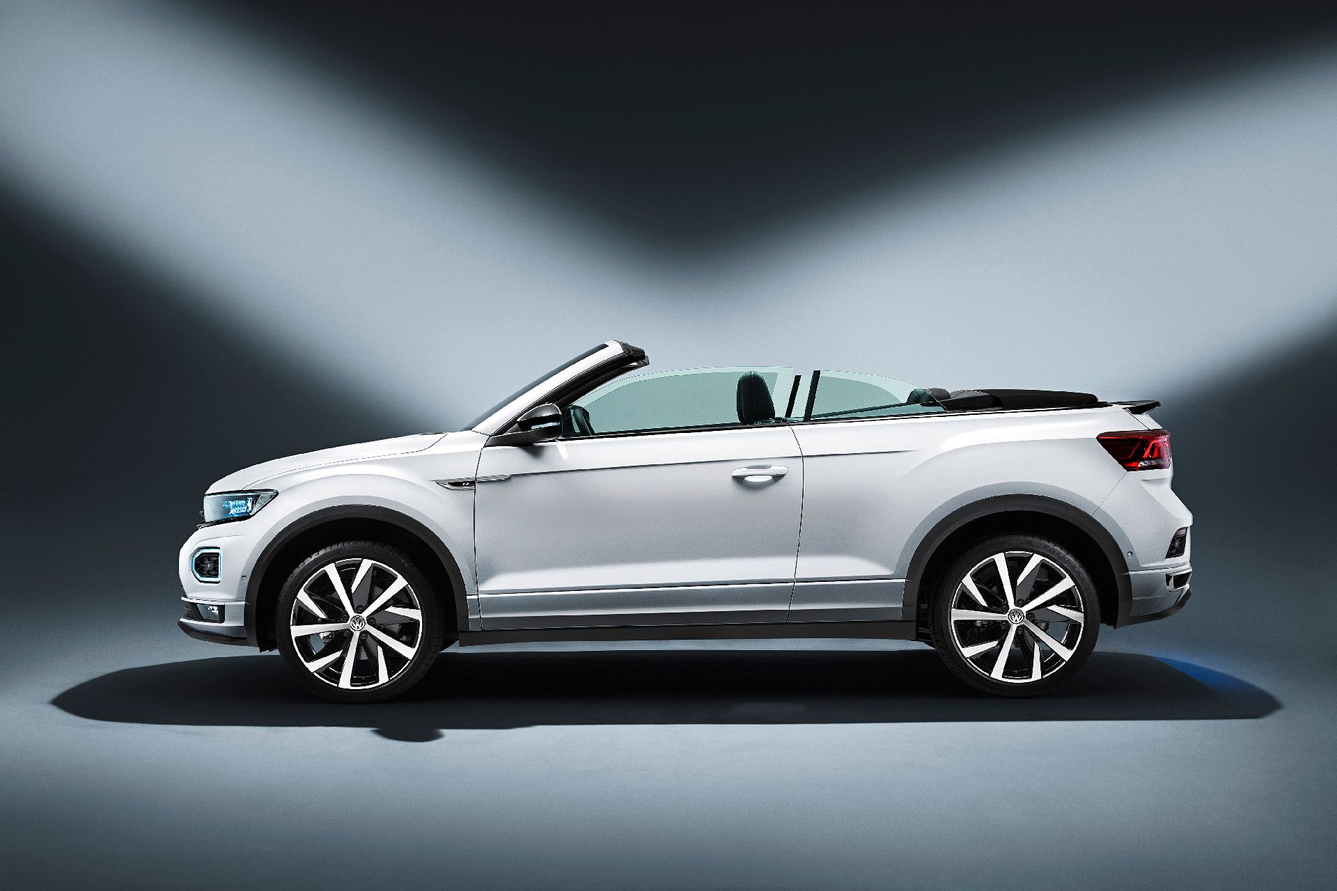 Volkswagen T-Roc Cabriolet Is A Crossover For Droptop Lovers