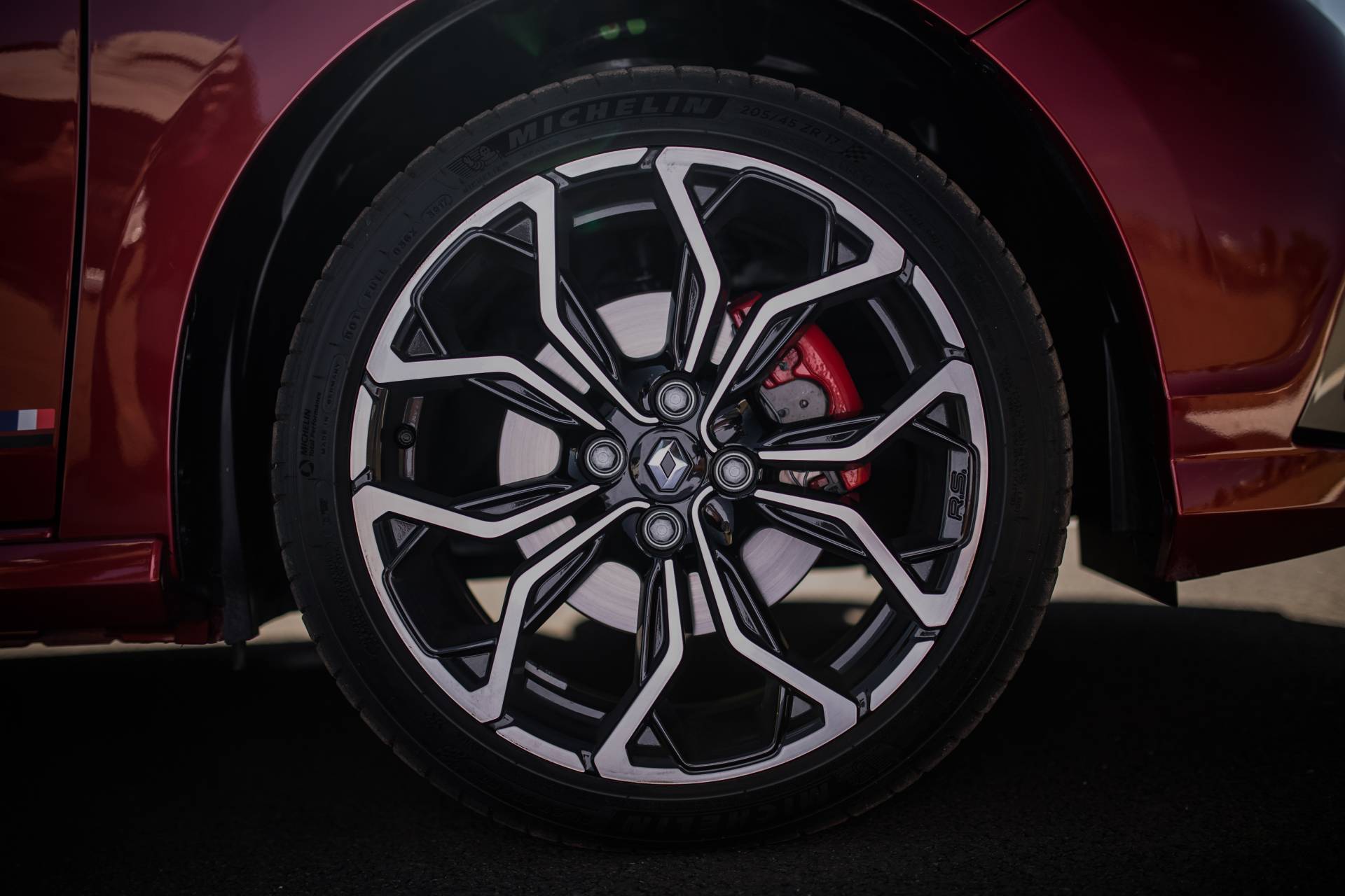 2020 Renault Sandero RS Revealed, Remains A South America-Only Affair