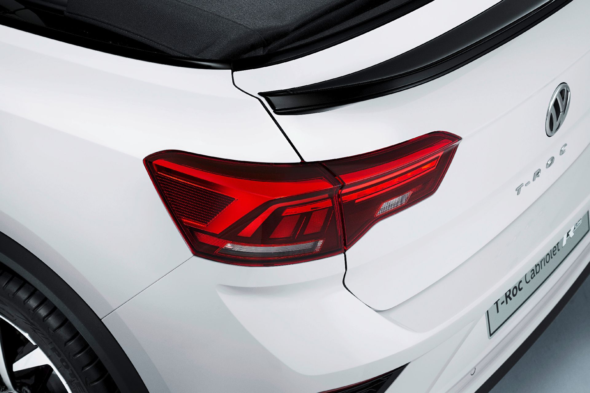 Volkswagen T-Roc Cabriolet Is A Crossover For Droptop Lovers