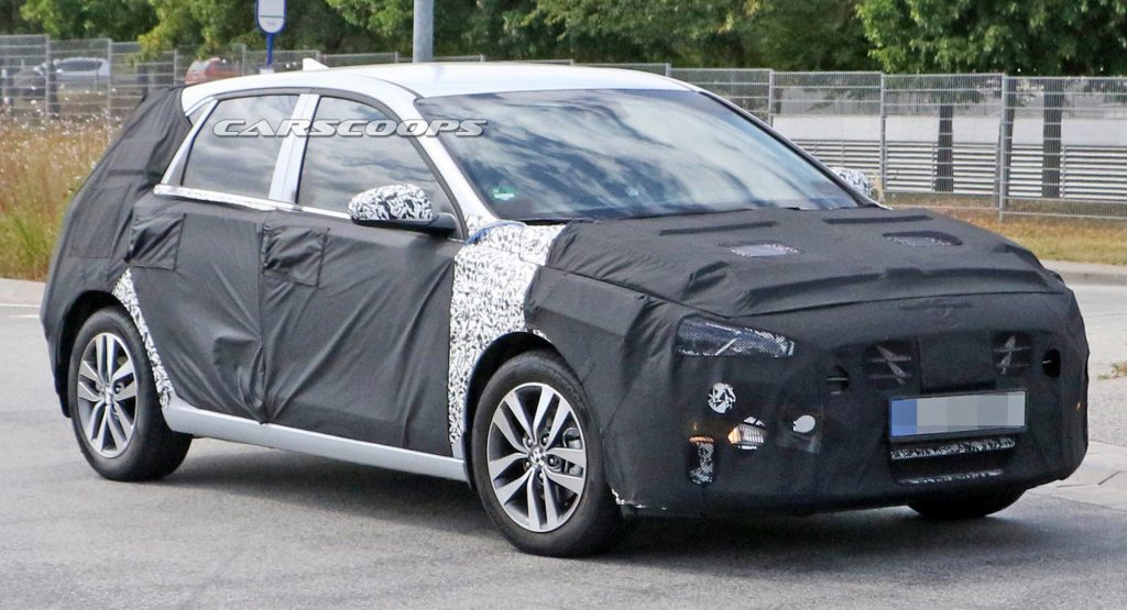  Facelifted Hyundai i30 Spotted, Is It Hiding A Plug-In Powertrain?