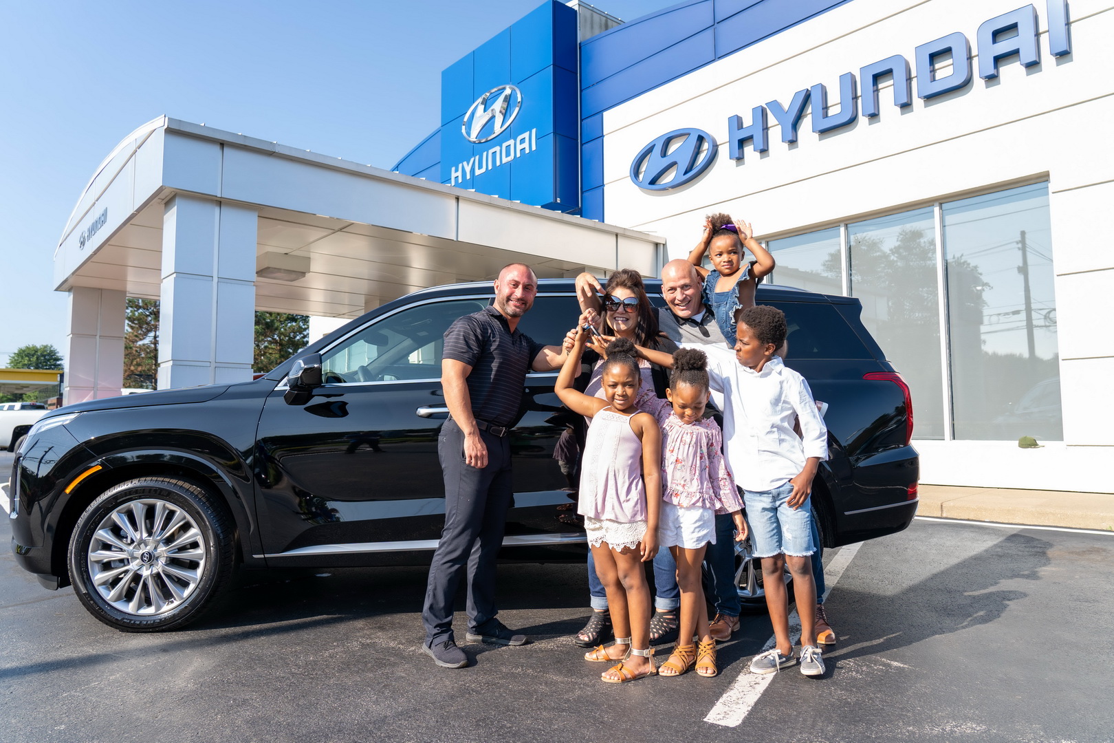 Ohio Family Who Adopted Four Kids Got A Free Hyundai Palisade