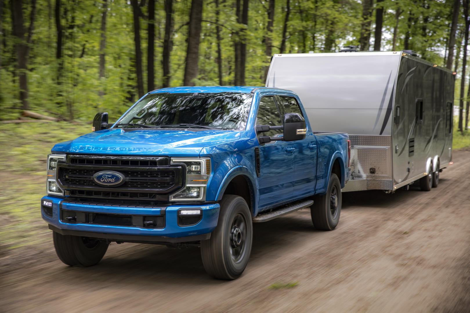 Ford’s New 7.3L V8 Promises Best-In-Class Power, Will Debut In The F-250 and F-350