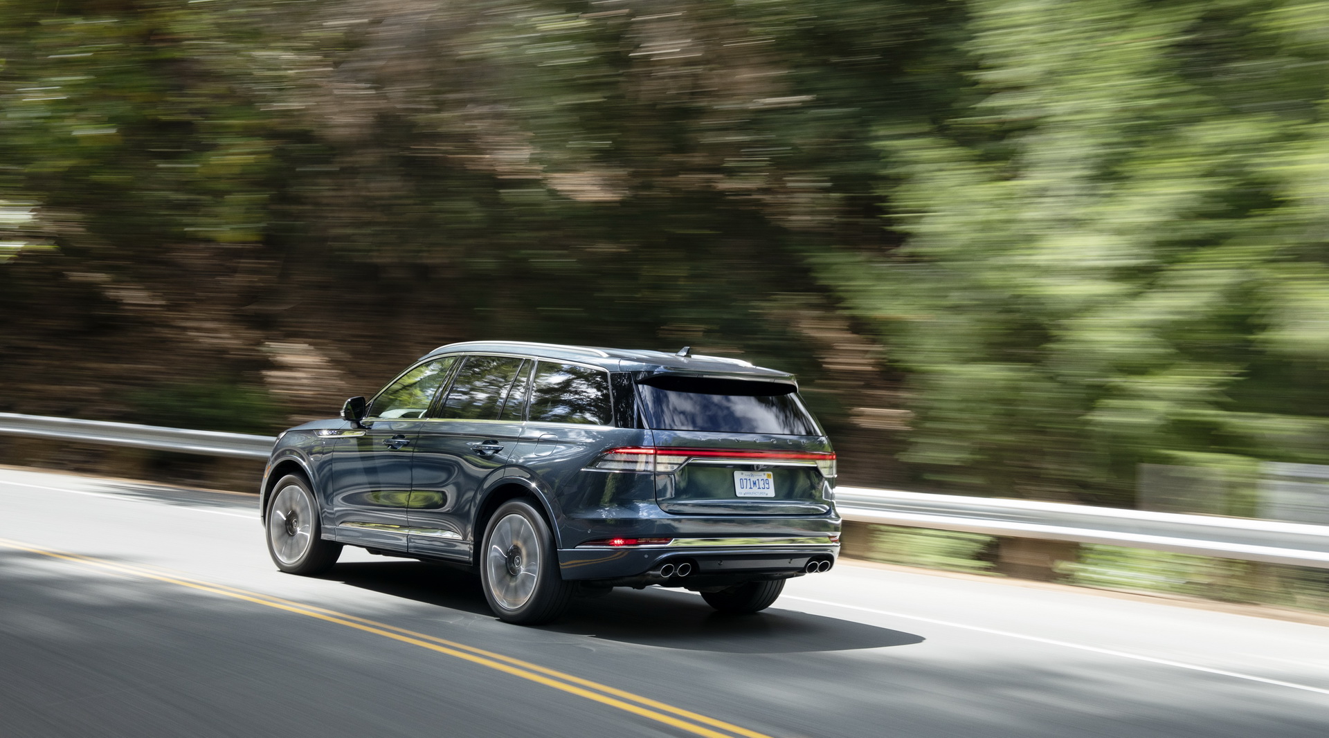 Check Out The 2020 Lincoln Aviator From Every Angle In Huge Photo Gallery