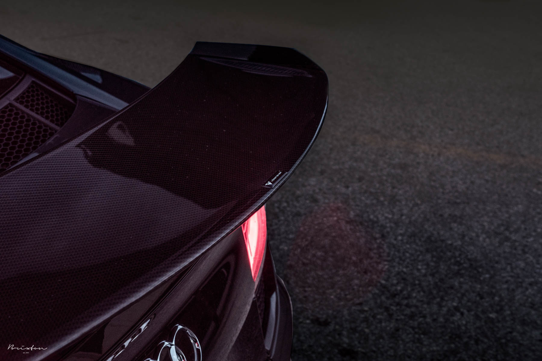 This Audi R8 Is A Perfect Example Showing Dark Grey And Bronze Do Match