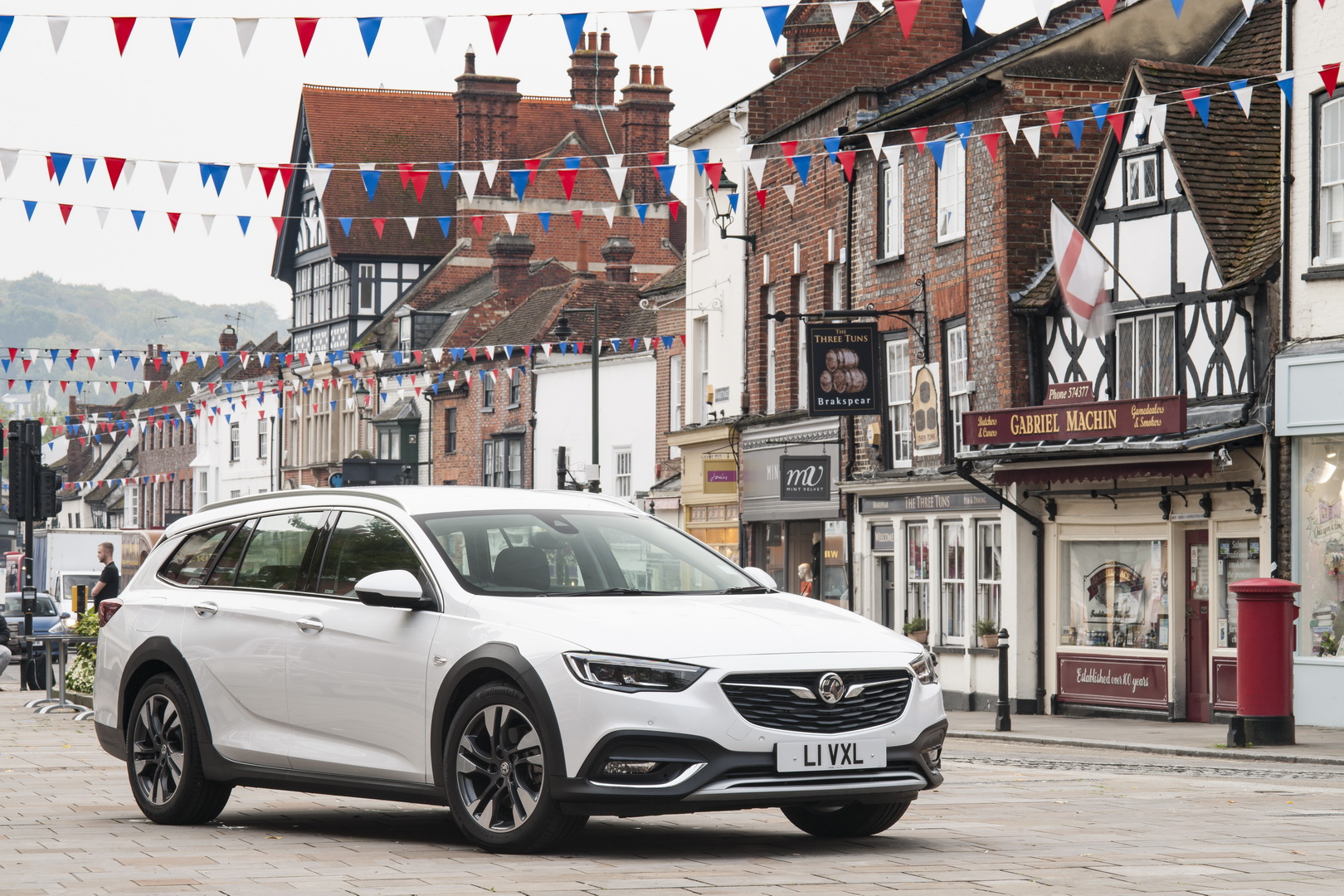 Vauxhall Drops Insignia Country Tourer From UK Lineup After Poor Sales