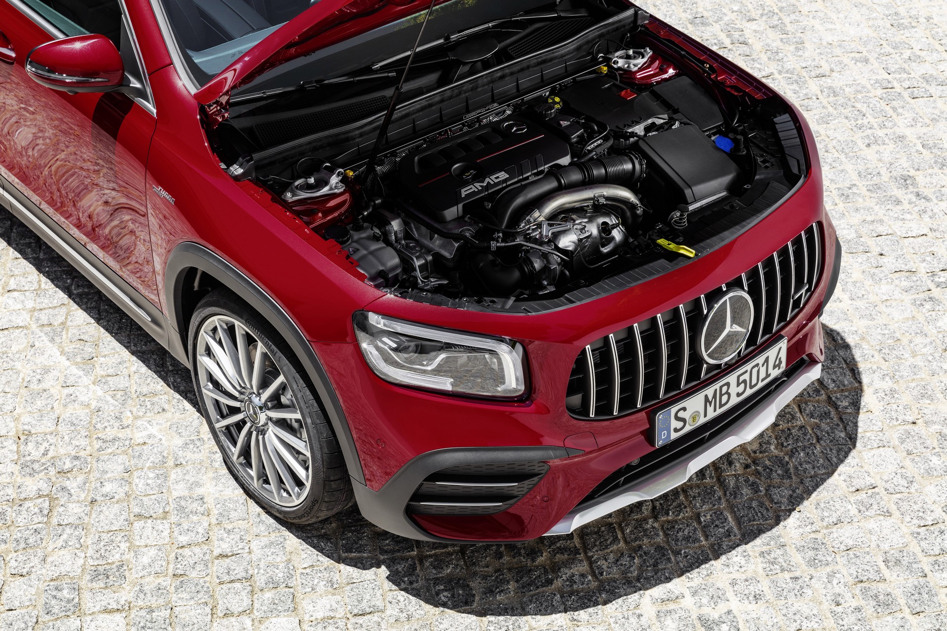 Mercedes-AMG GLB 35 Packs Seven Seats And 302 HP