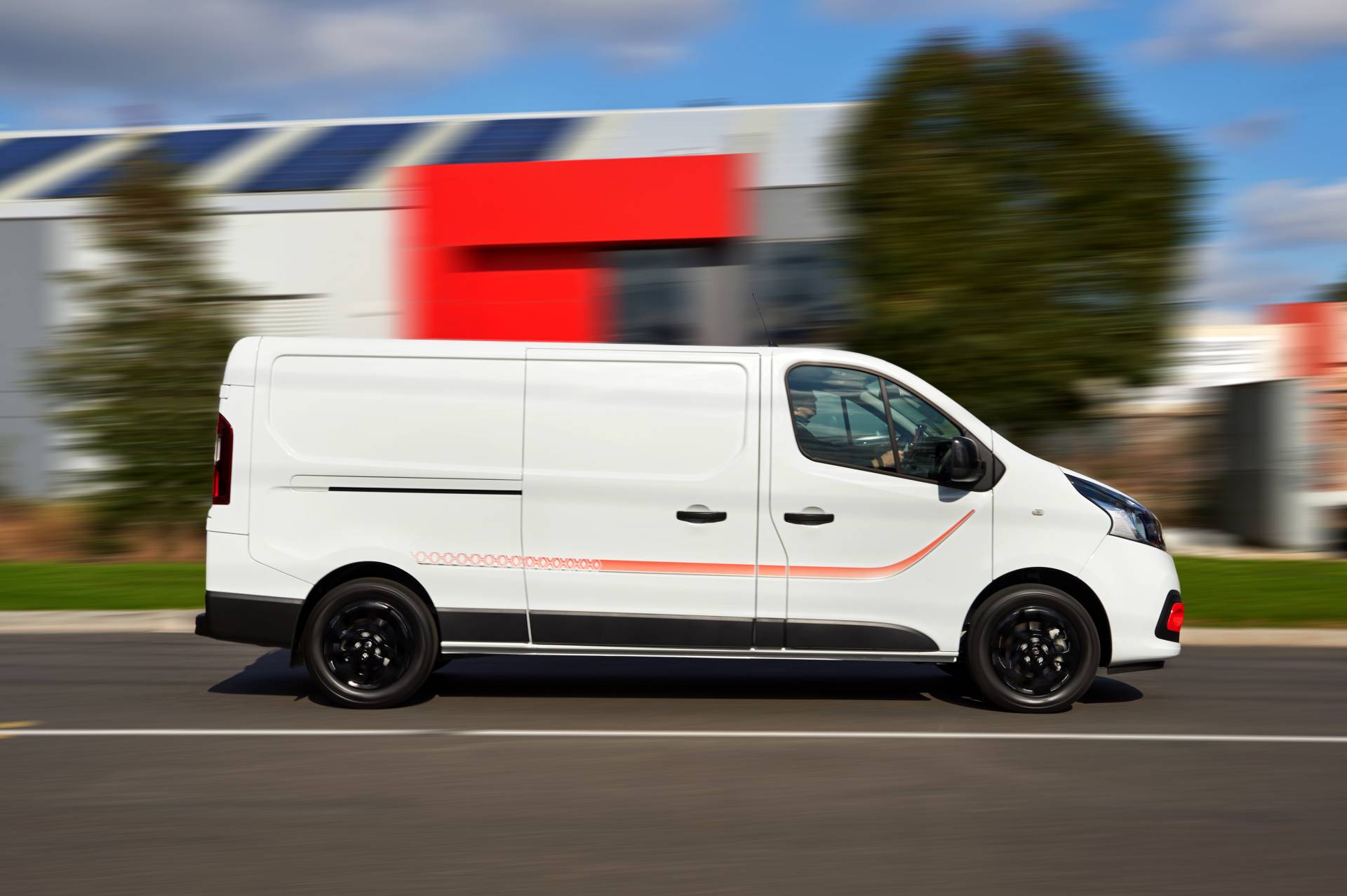 Renault Trafic Formula Edition Returns To Australia, Packs Megane RS Manual Gearbox