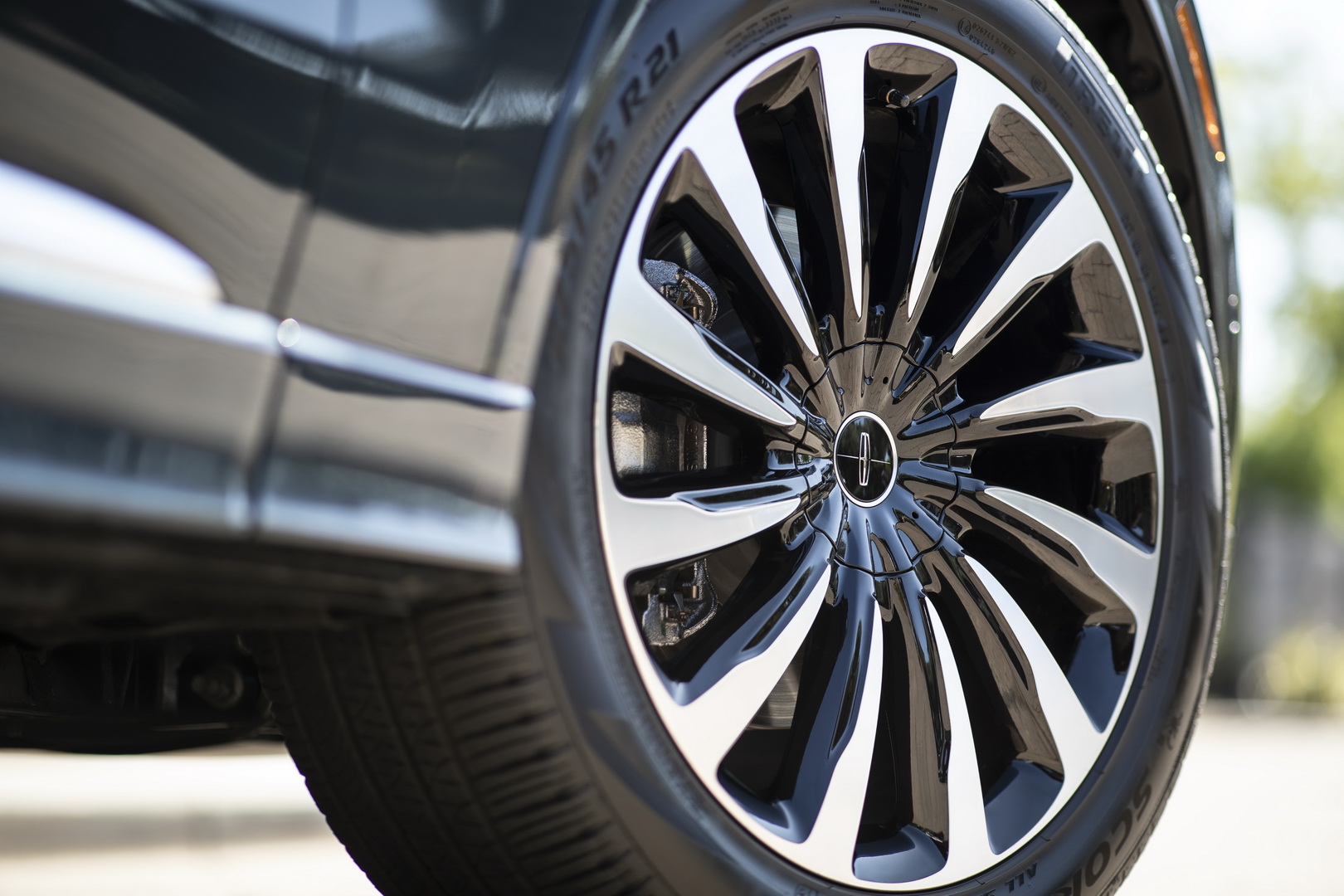 Check Out The 2020 Lincoln Aviator From Every Angle In Huge Photo Gallery