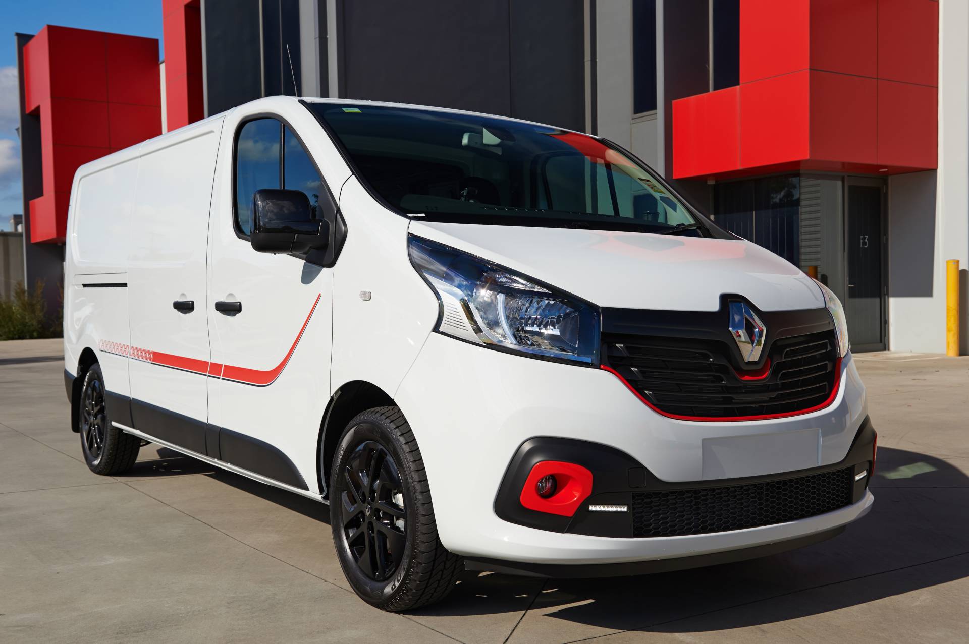 renault trafic high top