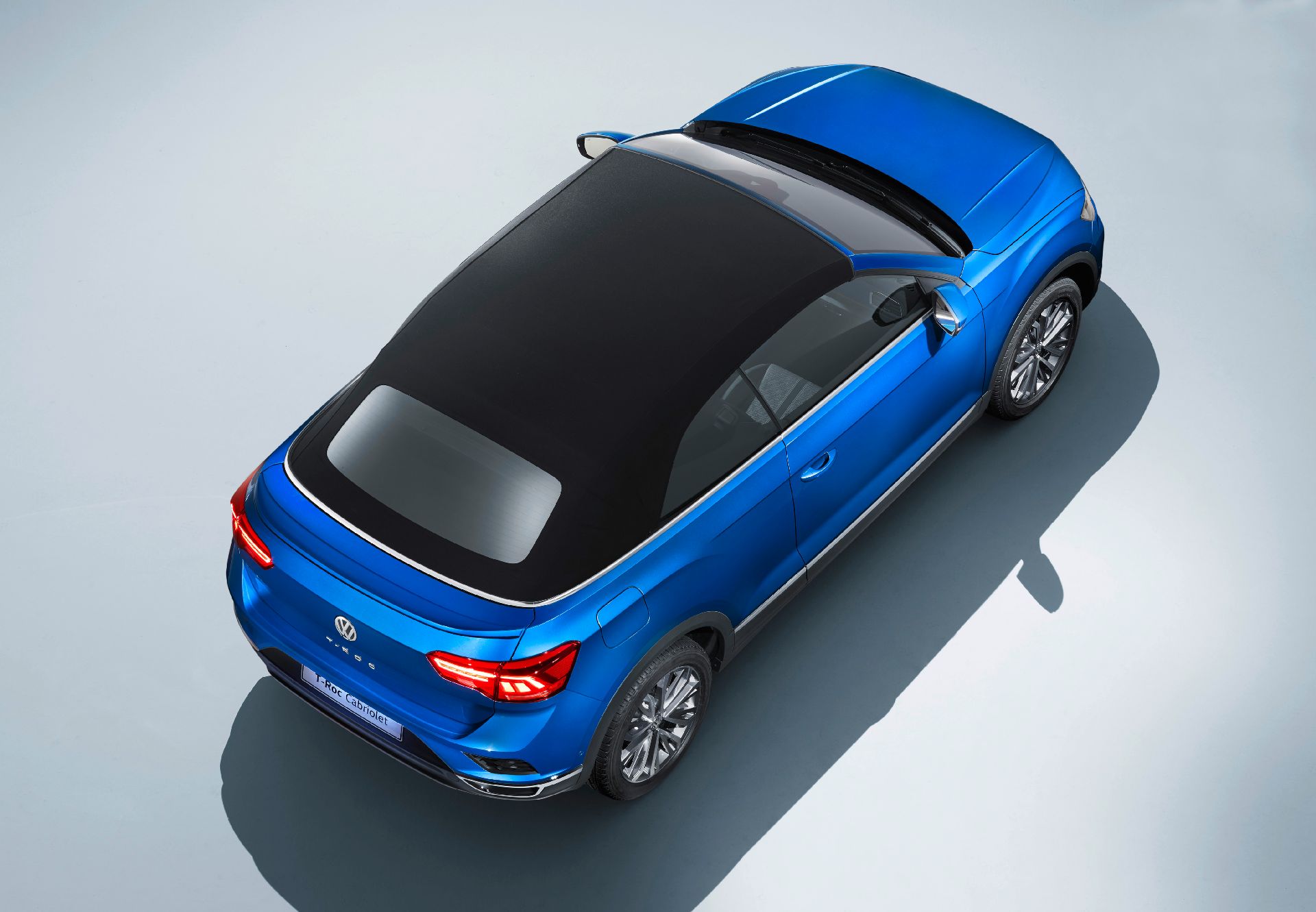 Volkswagen T-Roc Cabriolet Is A Crossover For Droptop Lovers