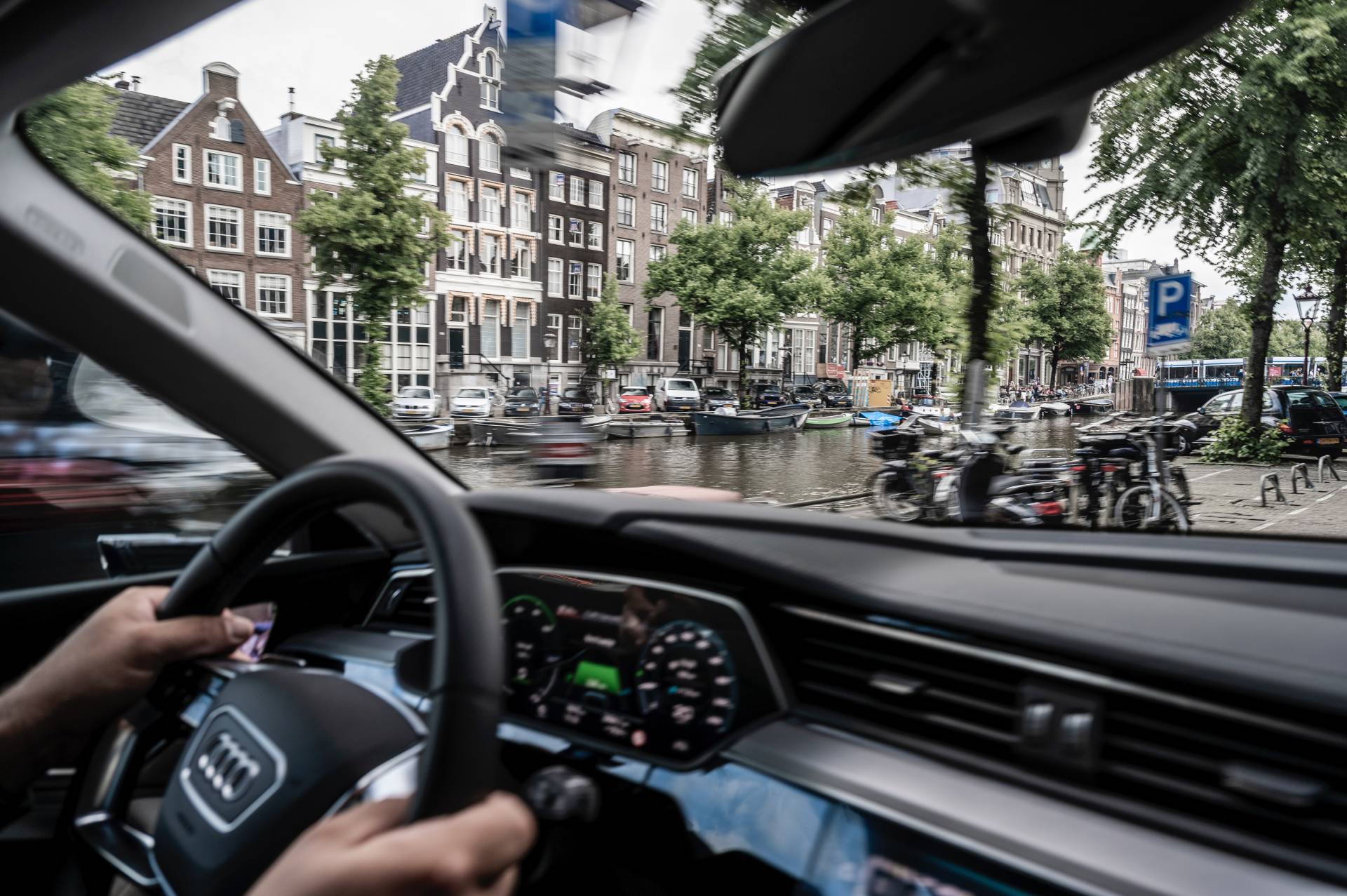 Audi E-Tron Fleet Crosses 10 Countries, Does 1,600 Km In 24 Hours