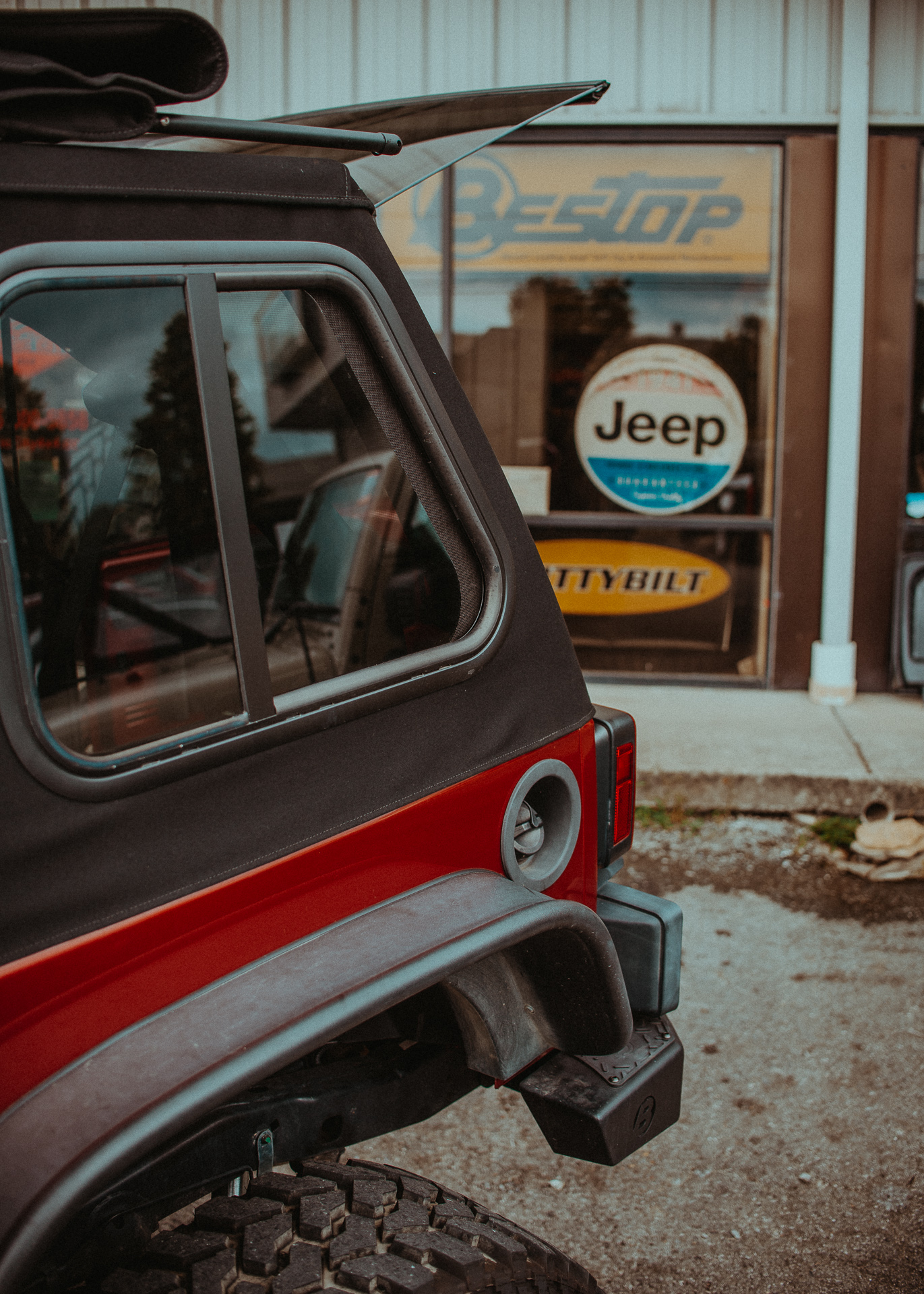 Bestop Builds Custom Jeep Wrangler For Country Music Star Michael Ray