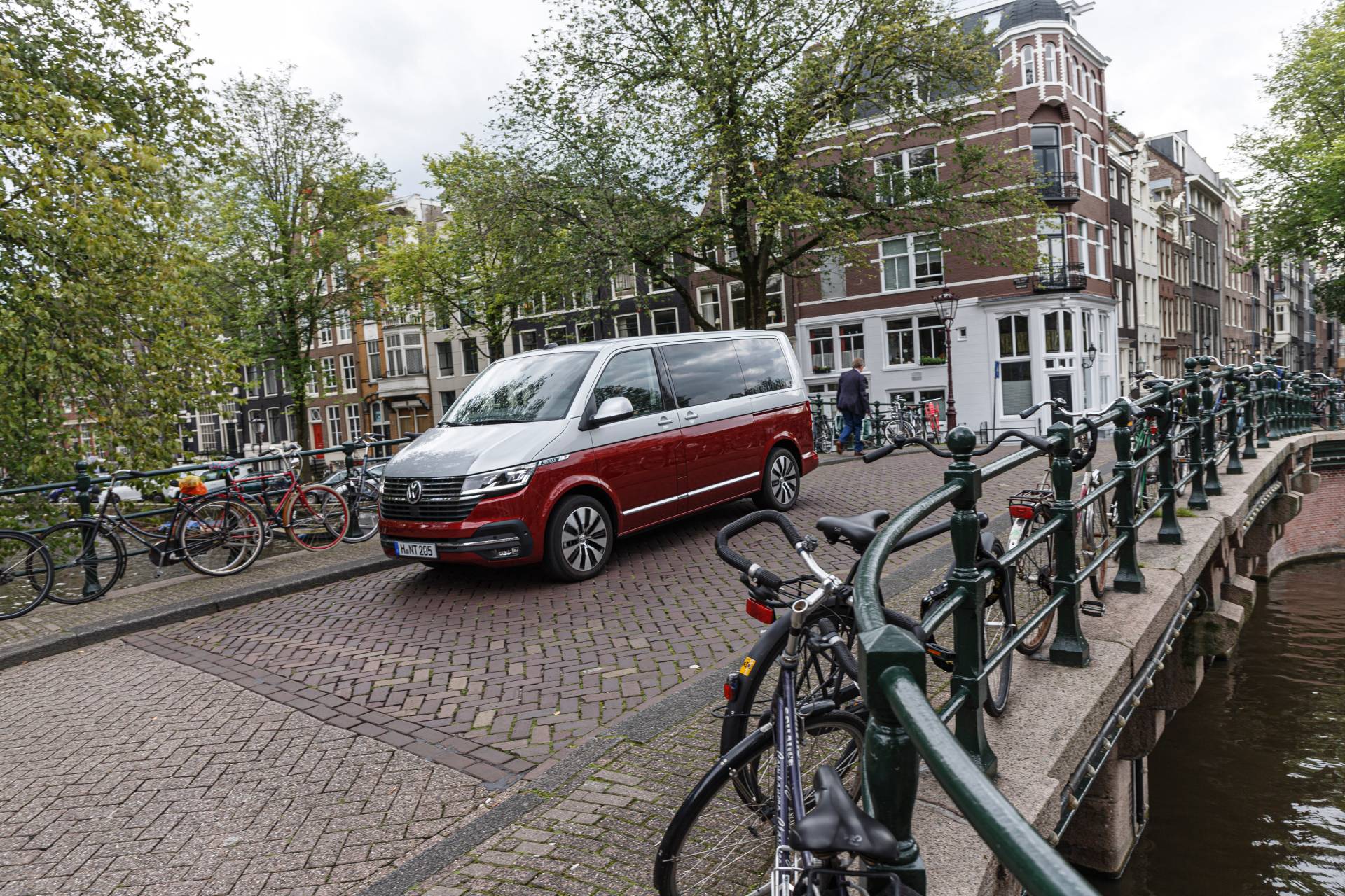 Facelifted 2020 VW Multivan Detailed, On Sale This Fall From €31,000