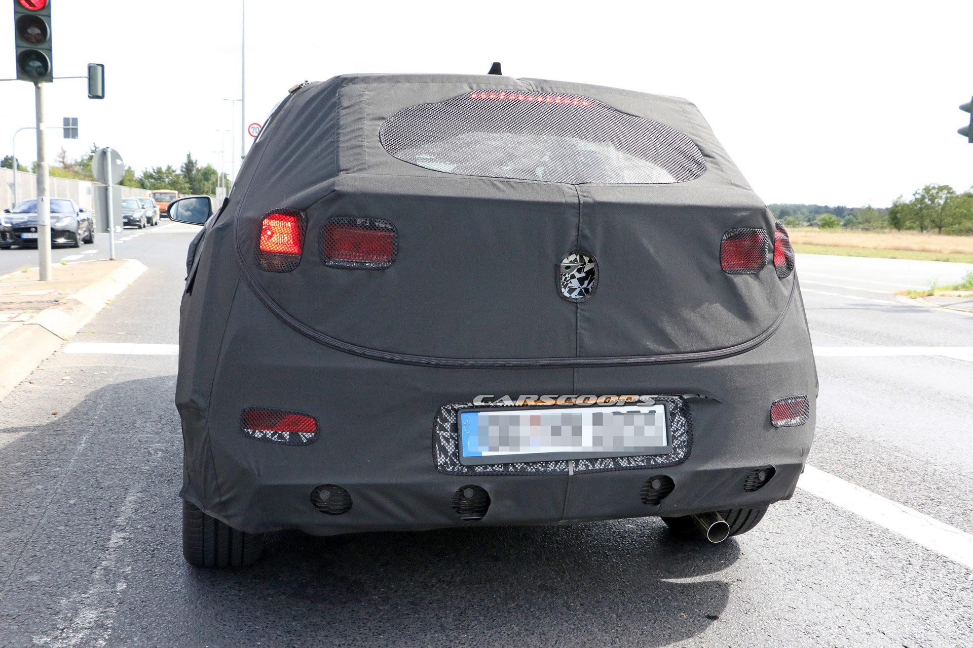Facelifted Hyundai i30 Spotted, Is It Hiding A Plug-In Powertrain?