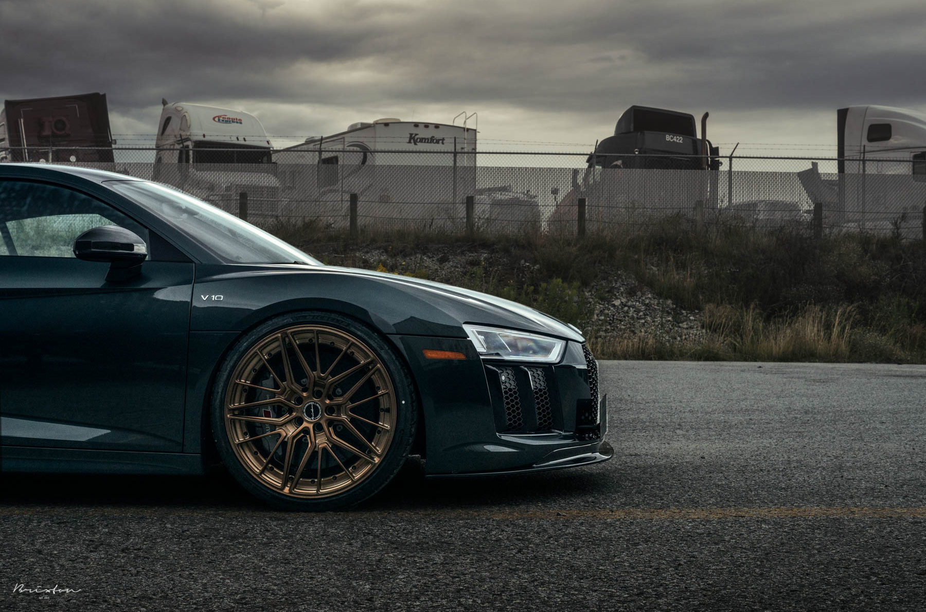 This Audi R8 Is A Perfect Example Showing Dark Grey And Bronze Do Match