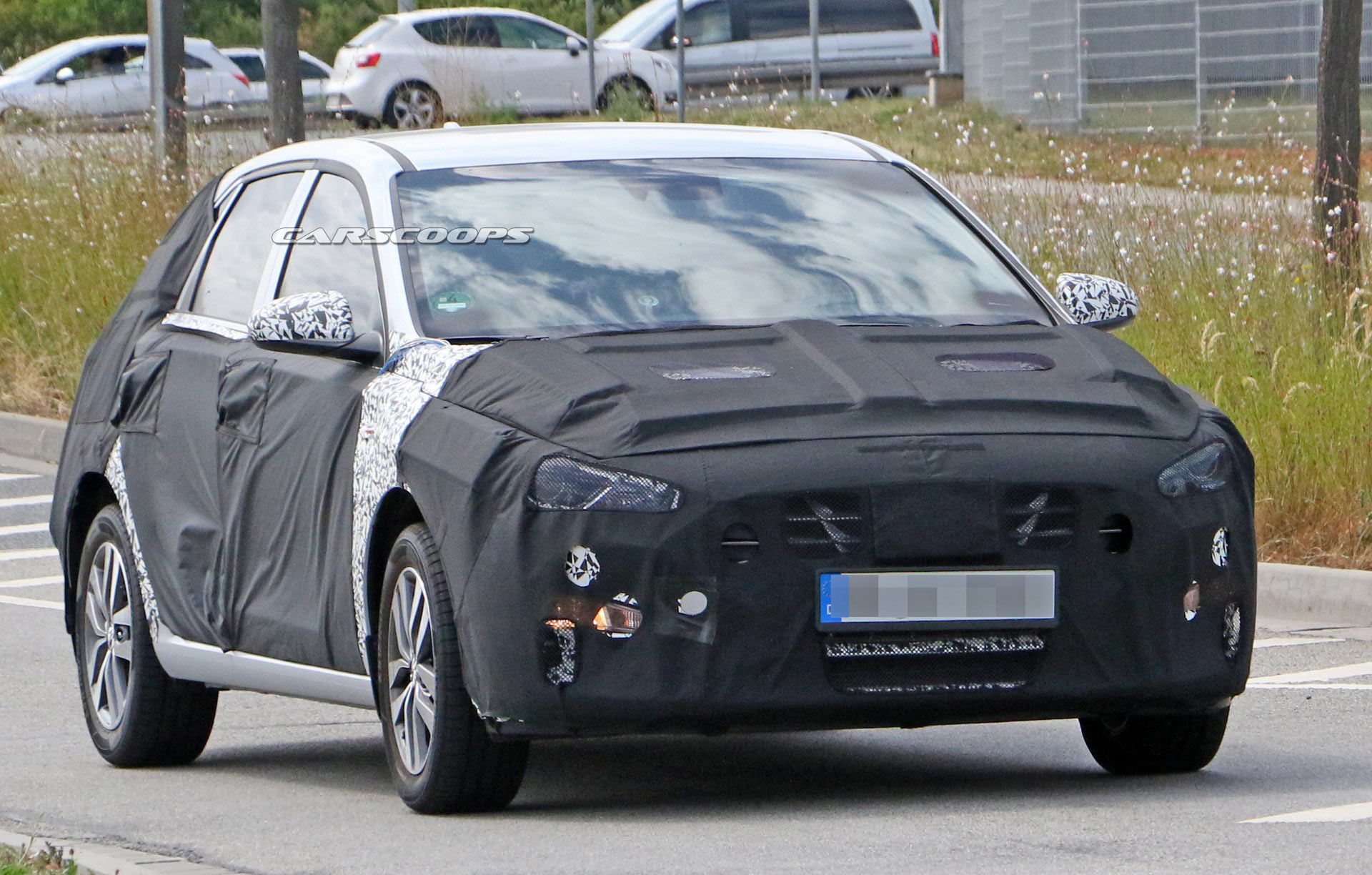 Facelifted Hyundai i30 Spotted, Is It Hiding A Plug-In Powertrain?