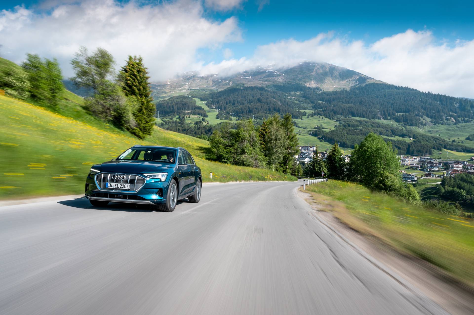 Audi E-Tron Fleet Crosses 10 Countries, Does 1,600 Km In 24 Hours