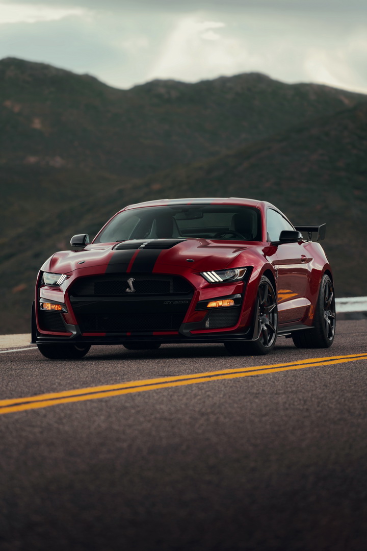 Ford’s 760HP Mustang Shelby GT500 Is Capable Of A 0-100-0 Mph In 10.6 Seconds