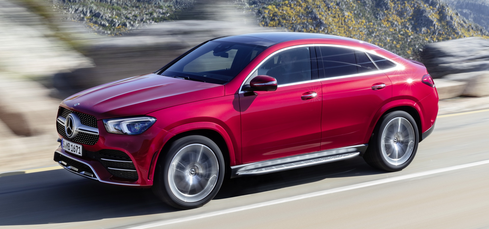 Mercedes Gle Coupe Vs Predecessor An Upgrade Worth Making Carscoops