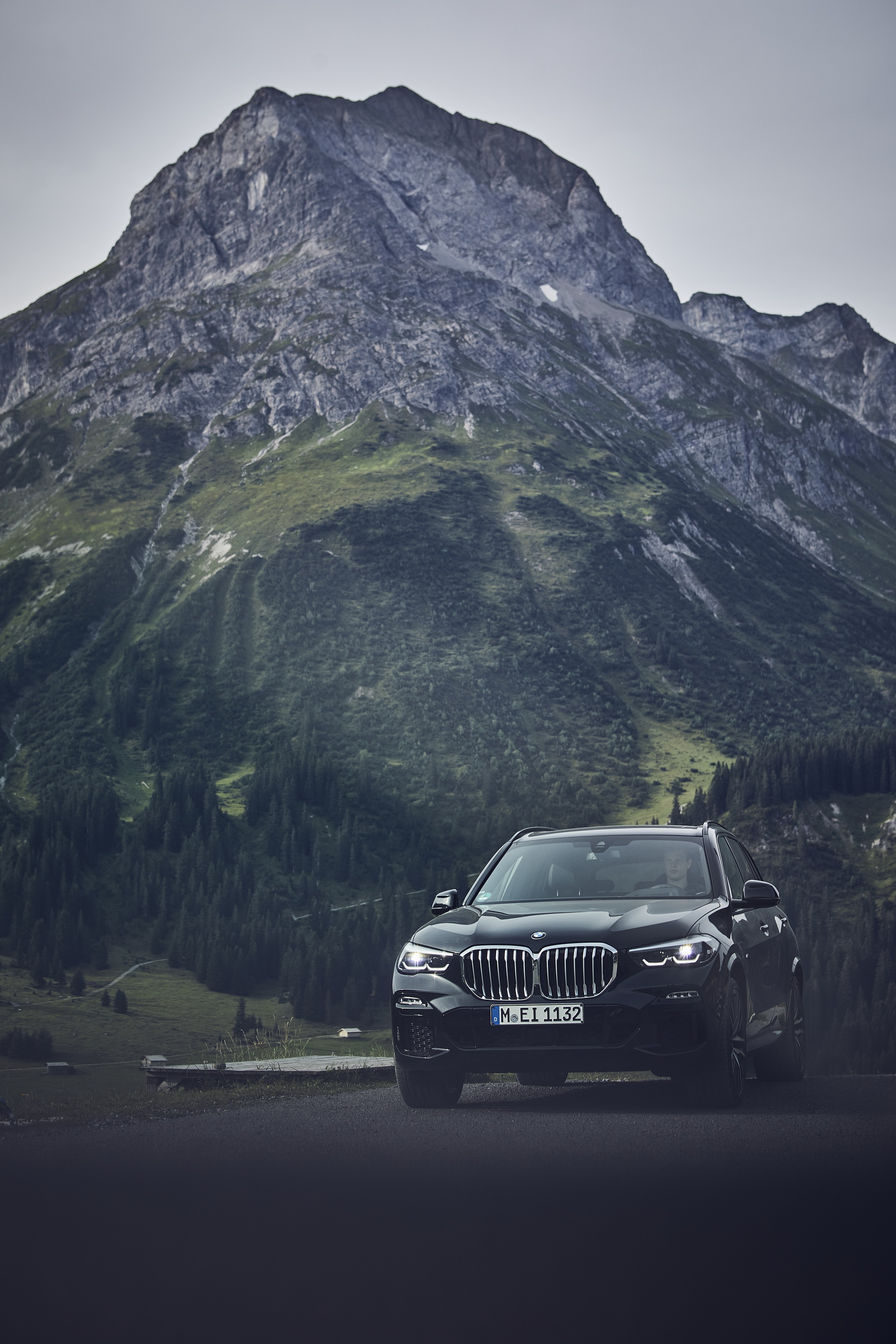 BMW Launches Plug-In Hybrid X5 xDrive45e With 388 HP, Up To 54 Miles Of EV Range