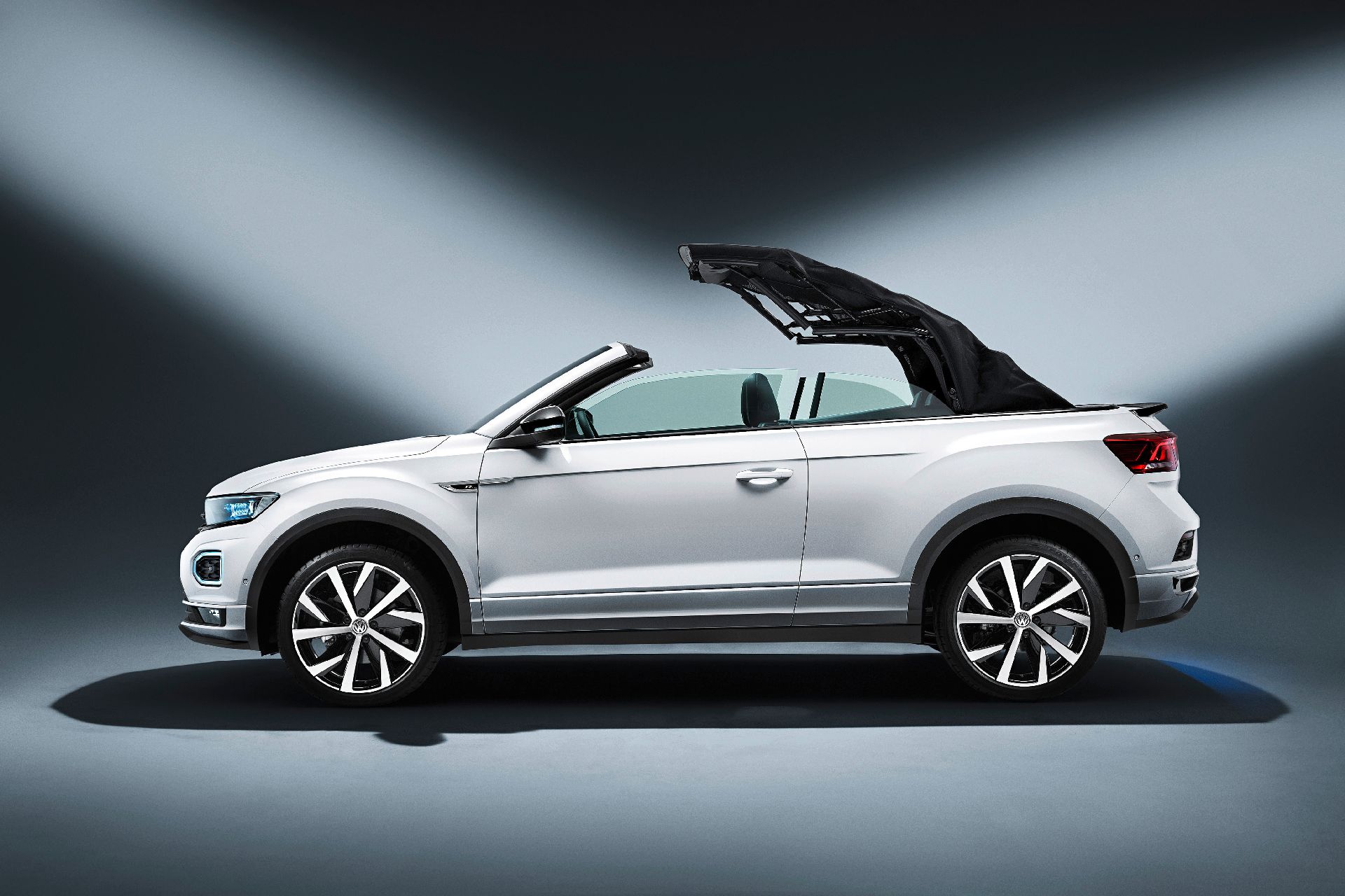 Volkswagen T-Roc Cabriolet Is A Crossover For Droptop Lovers