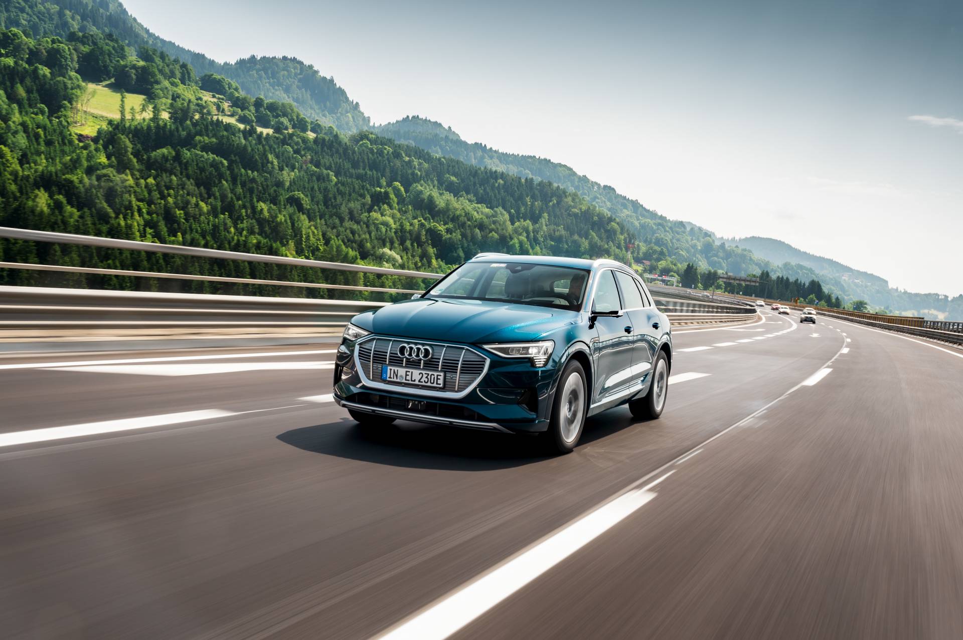 Audi E-Tron Fleet Crosses 10 Countries, Does 1,600 Km In 24 Hours