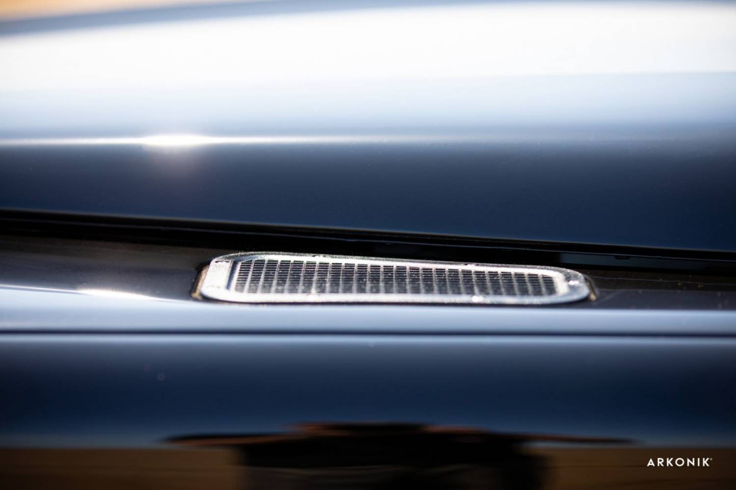 1989 Land Rover Defender 90 “So-Cal” Restomod Is How Someone Spent $170,000