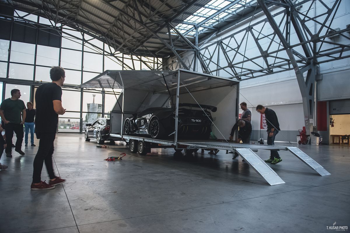 Tushek TS 900 H Apex Is A 937 HP Hybrid Hypercar From Slovenia