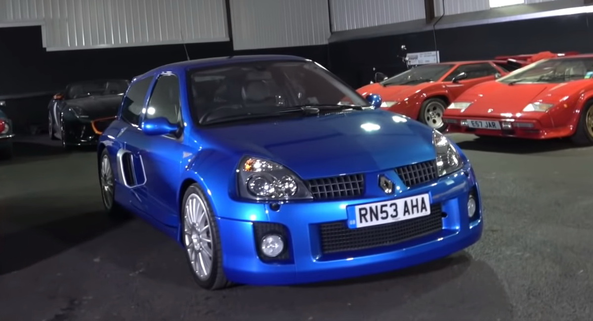 The Mid-Engined Renault Clio V6 Is Still One Of The Maddest Hot