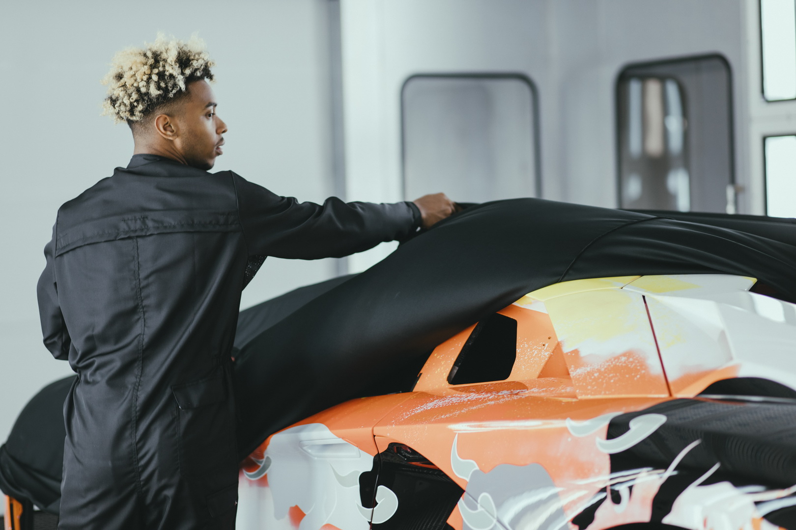 Lamborghini Aventador S Art Car Salutes Monterey Car Week Attendees