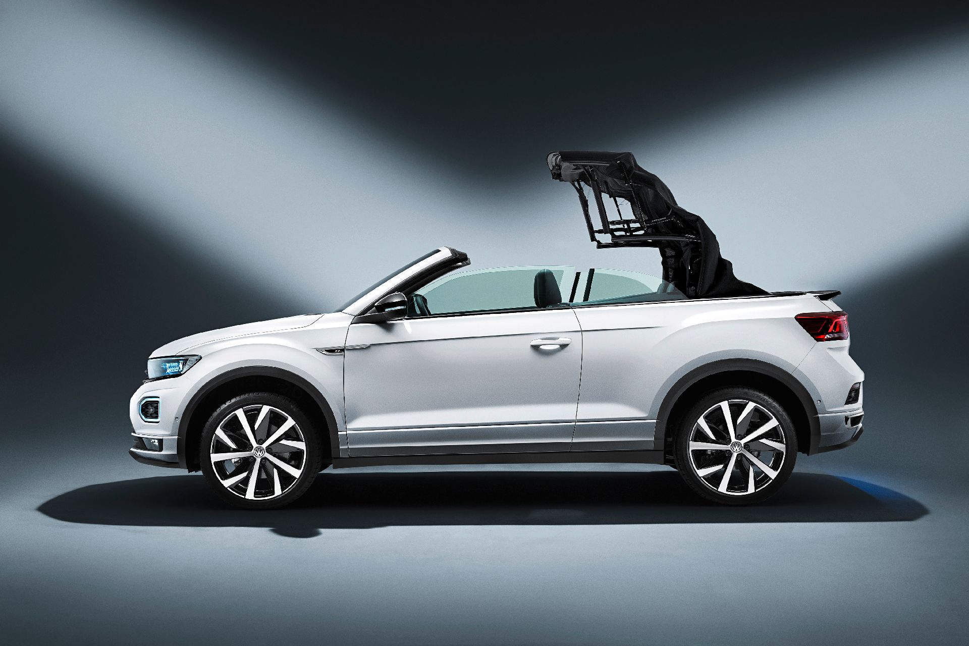 Volkswagen T-Roc Cabriolet Is A Crossover For Droptop Lovers