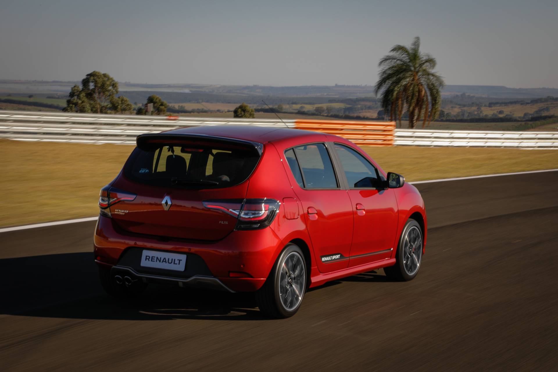 2020 Renault Sandero RS Revealed, Remains A South America-Only Affair