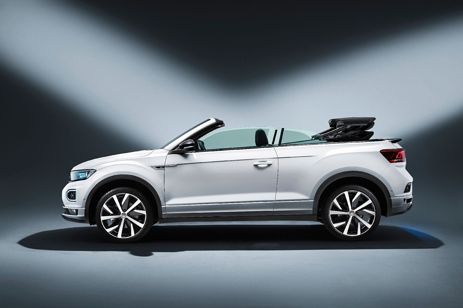 Volkswagen T-Roc Cabriolet Is A Crossover For Droptop Lovers