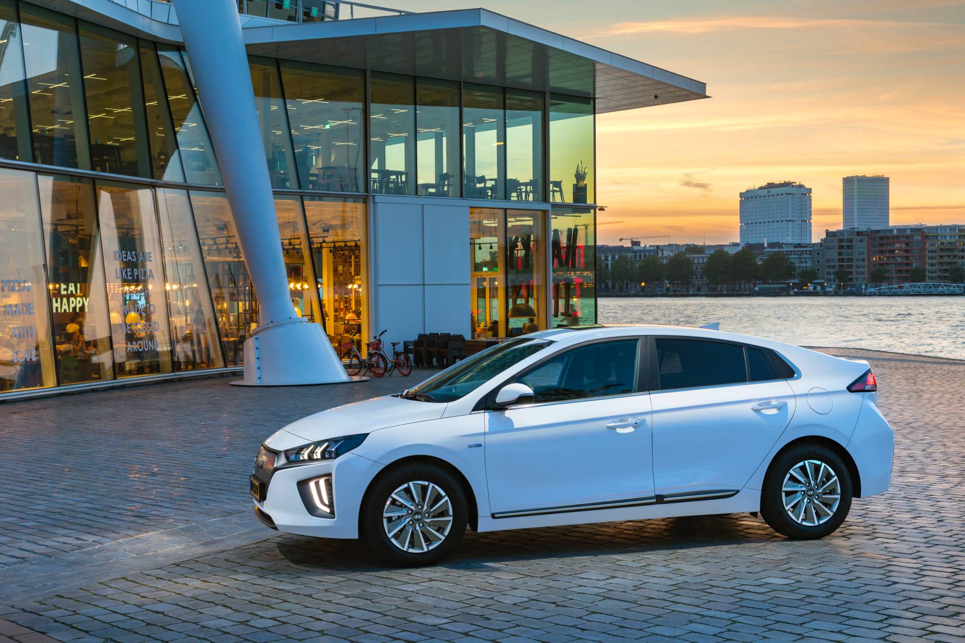 Facelifted 2020 Hyundai Ioniq Electric: Final Specs And New Photos Released