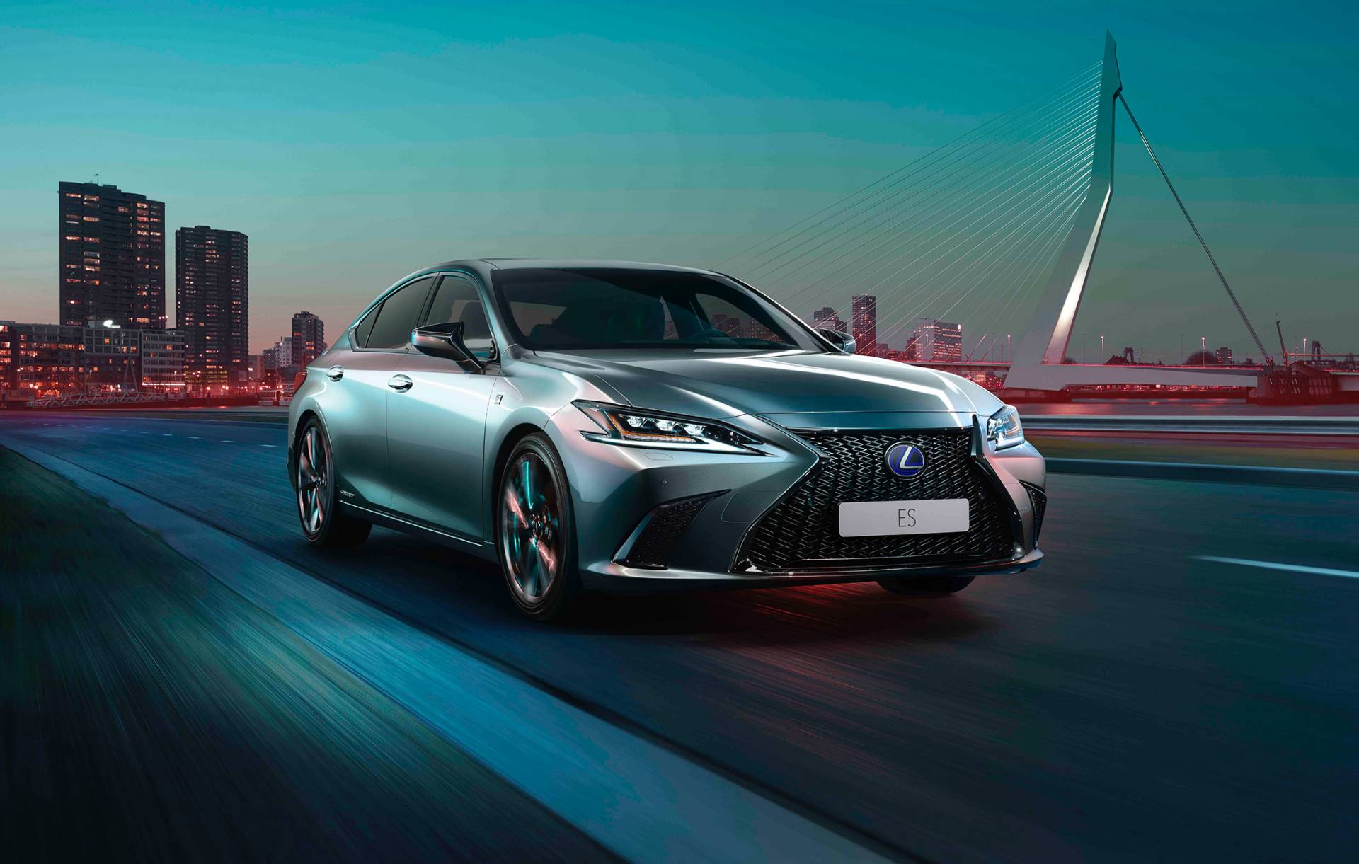 Lexus ES 300h F Sport Brings Sharp Looks And Adaptive Suspension To Australia