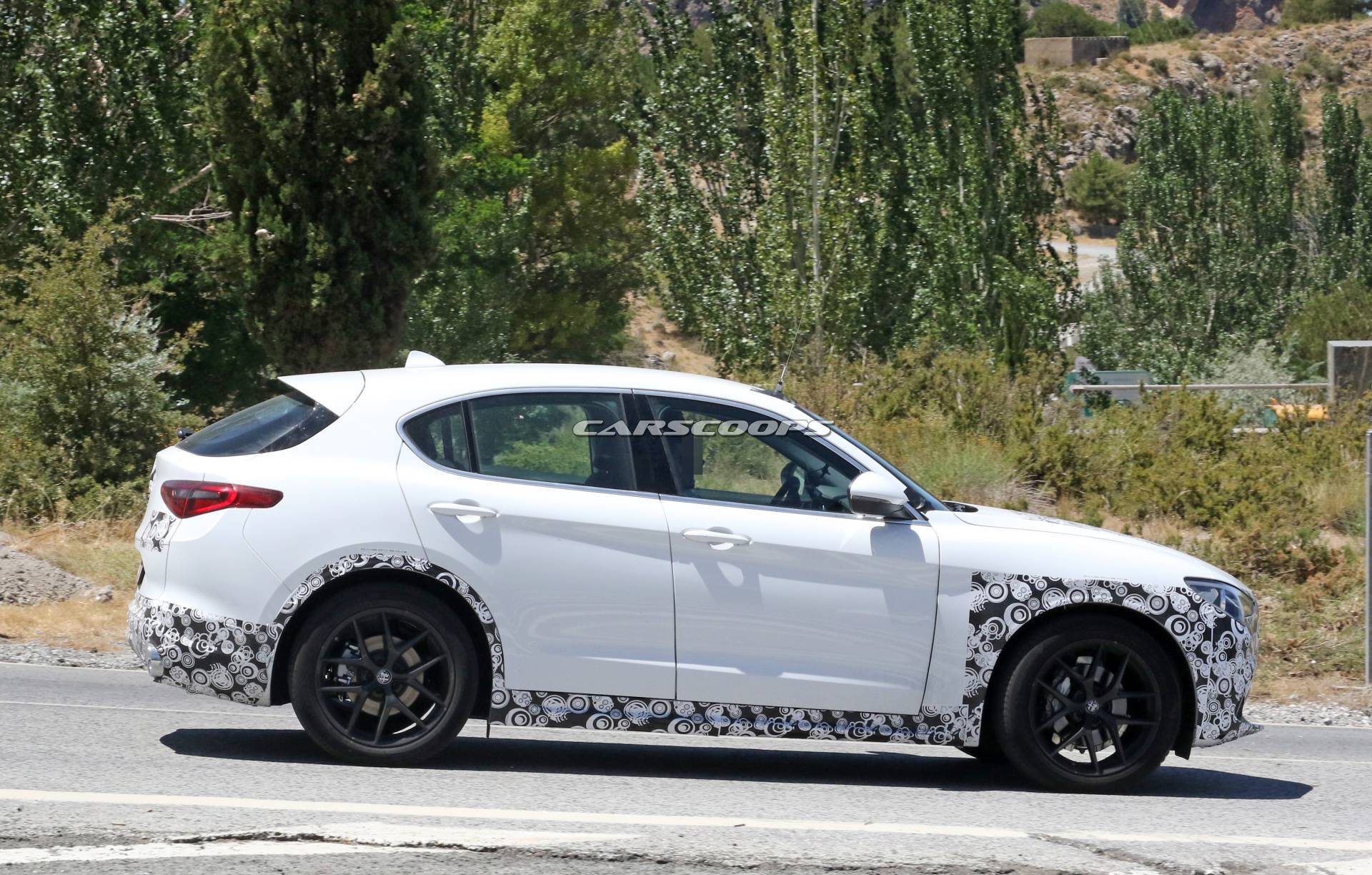 2021 Alfa Romeo Stelvio Facelift Spotted, Could Get Mild Hybrid Tech