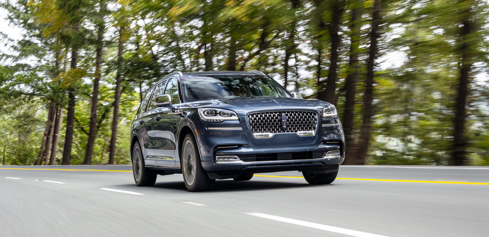 Check Out The 2020 Lincoln Aviator From Every Angle In Huge Photo Gallery